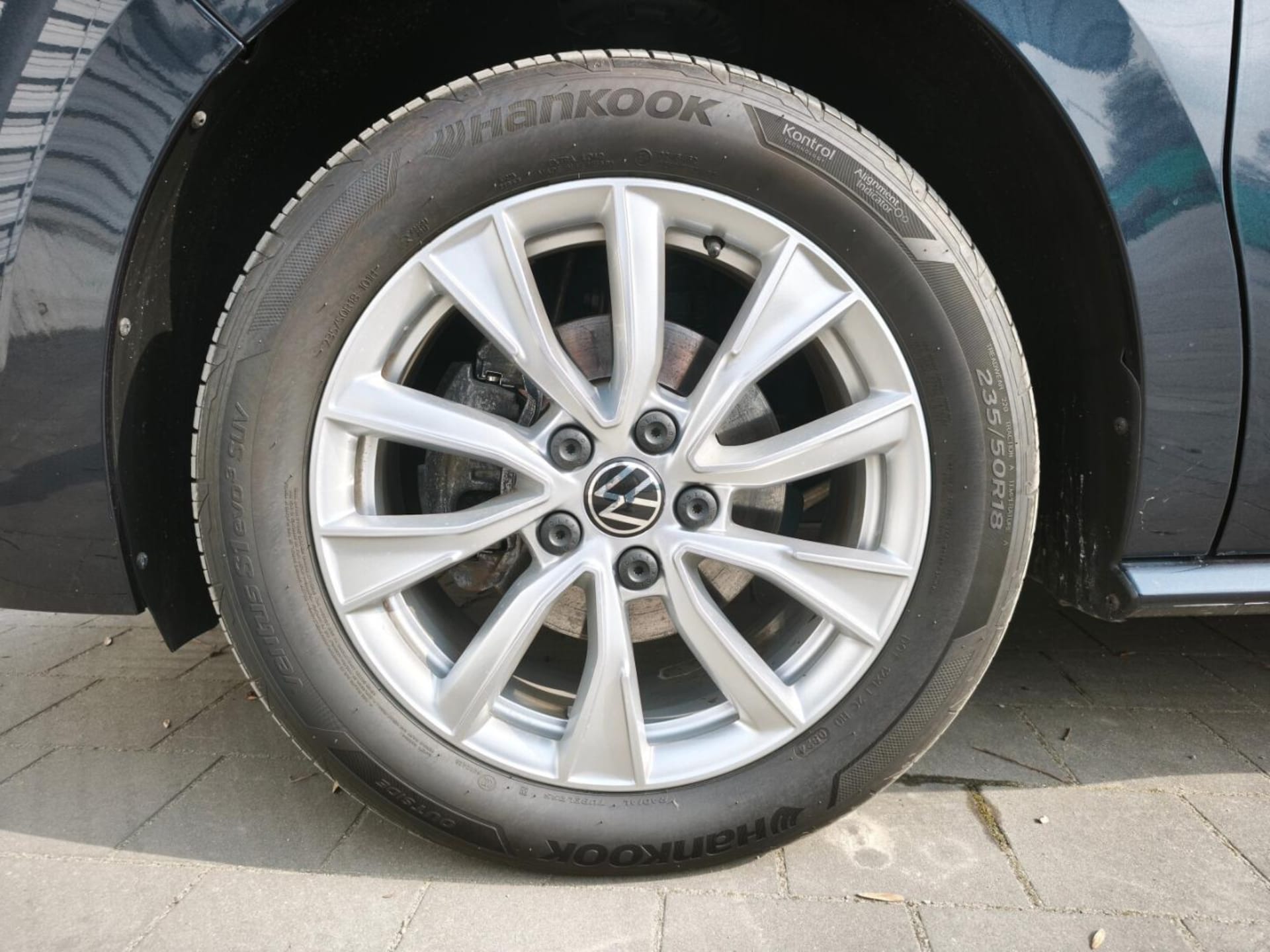 Volkswagen Multivan długi rozstaw osi Life