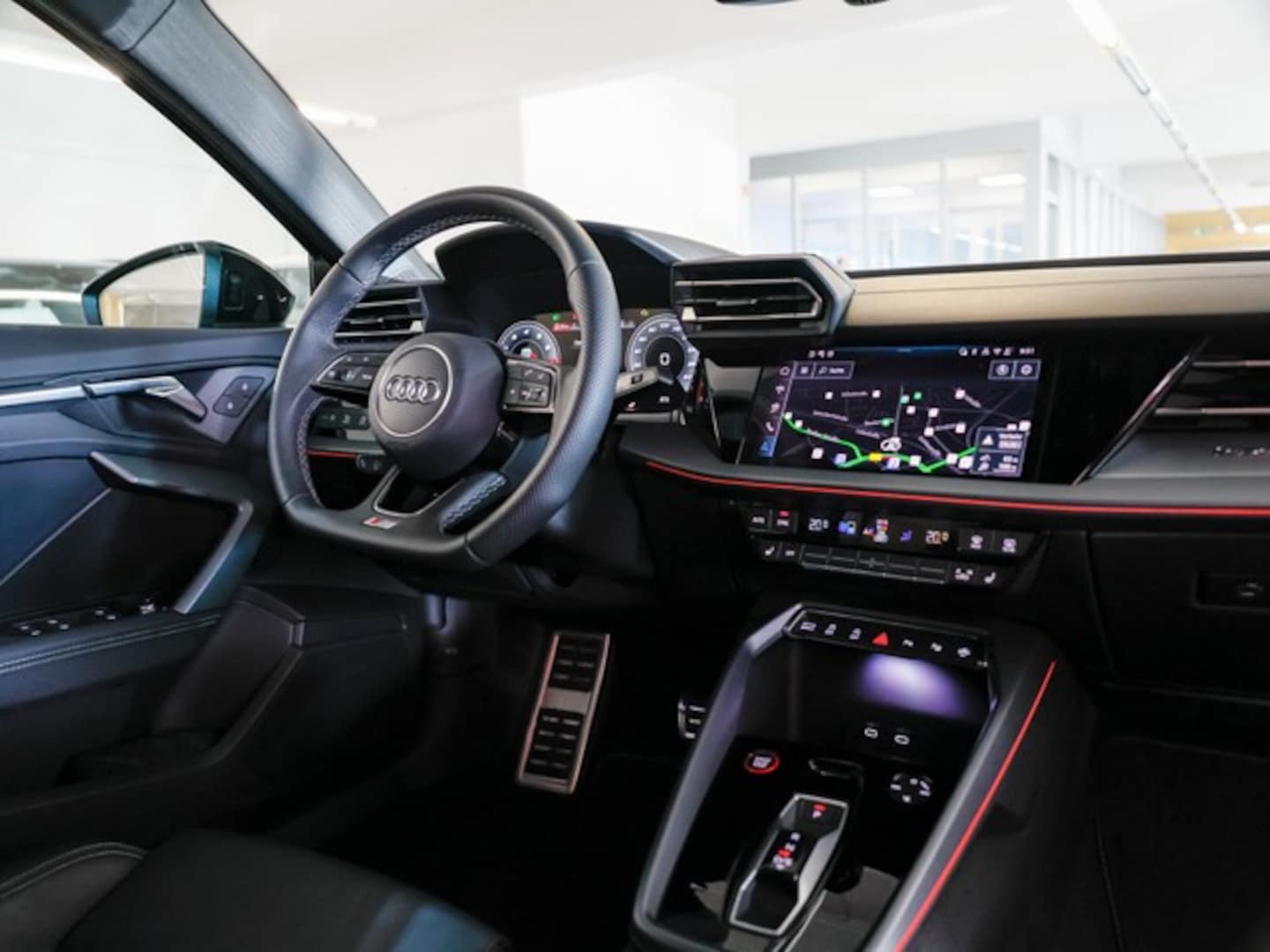 Bild über Audi S3 Sportback TFSI quattro S tronic - für weitere Informationen kontaktieren Sie den Audi Partner