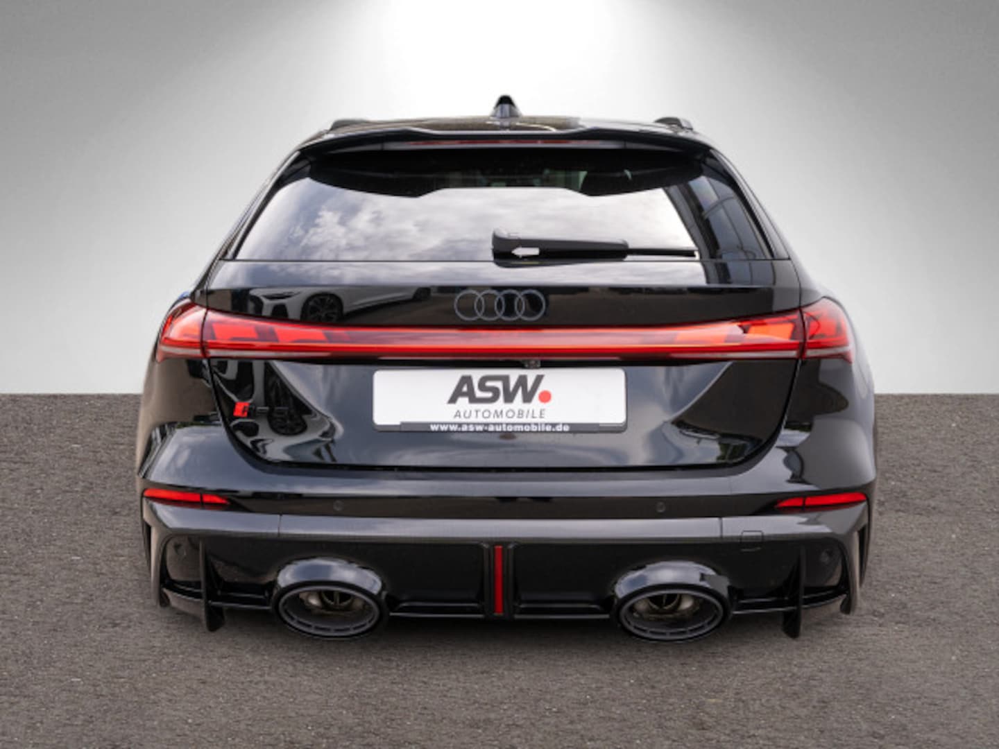 Bild über Audi RS 5 Avant TFSI quattro 470 kW tiptronic - für weitere Informationen kontaktieren Sie den Audi Partner