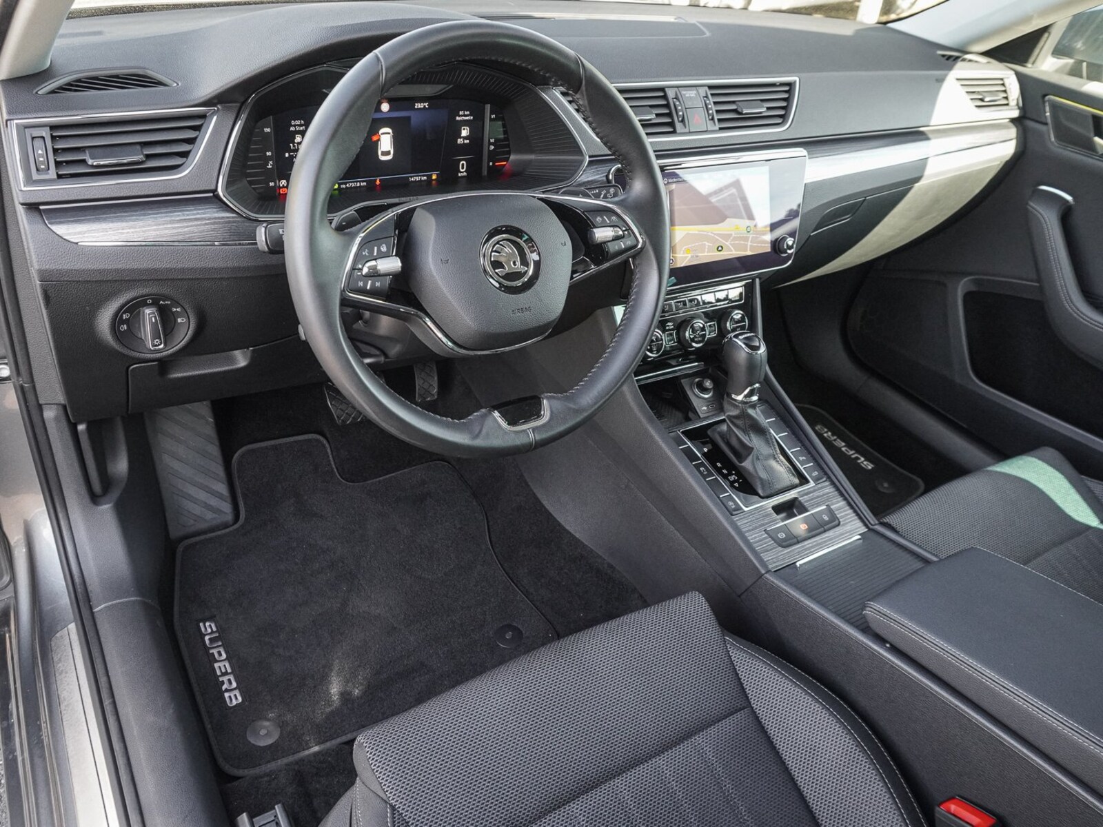 Škoda Superb Combi – Bild 11