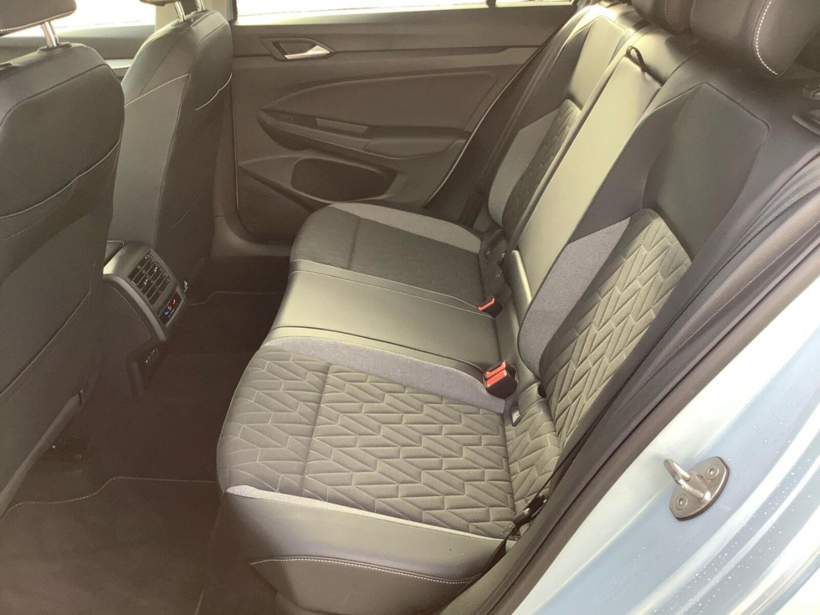 Volkswagen Golf Variant – Bild 9