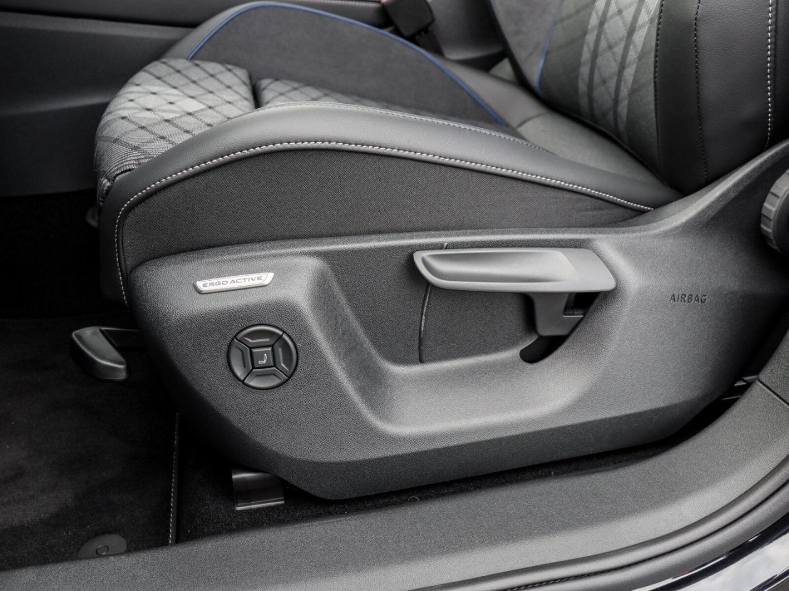 Volkswagen Tiguan – Bild 15