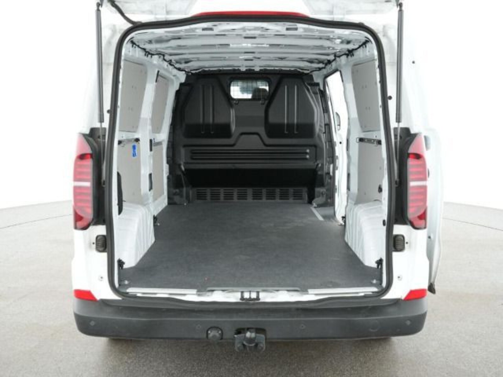 Volkswagen Transporter Kasten langer Radstand – Bild 7