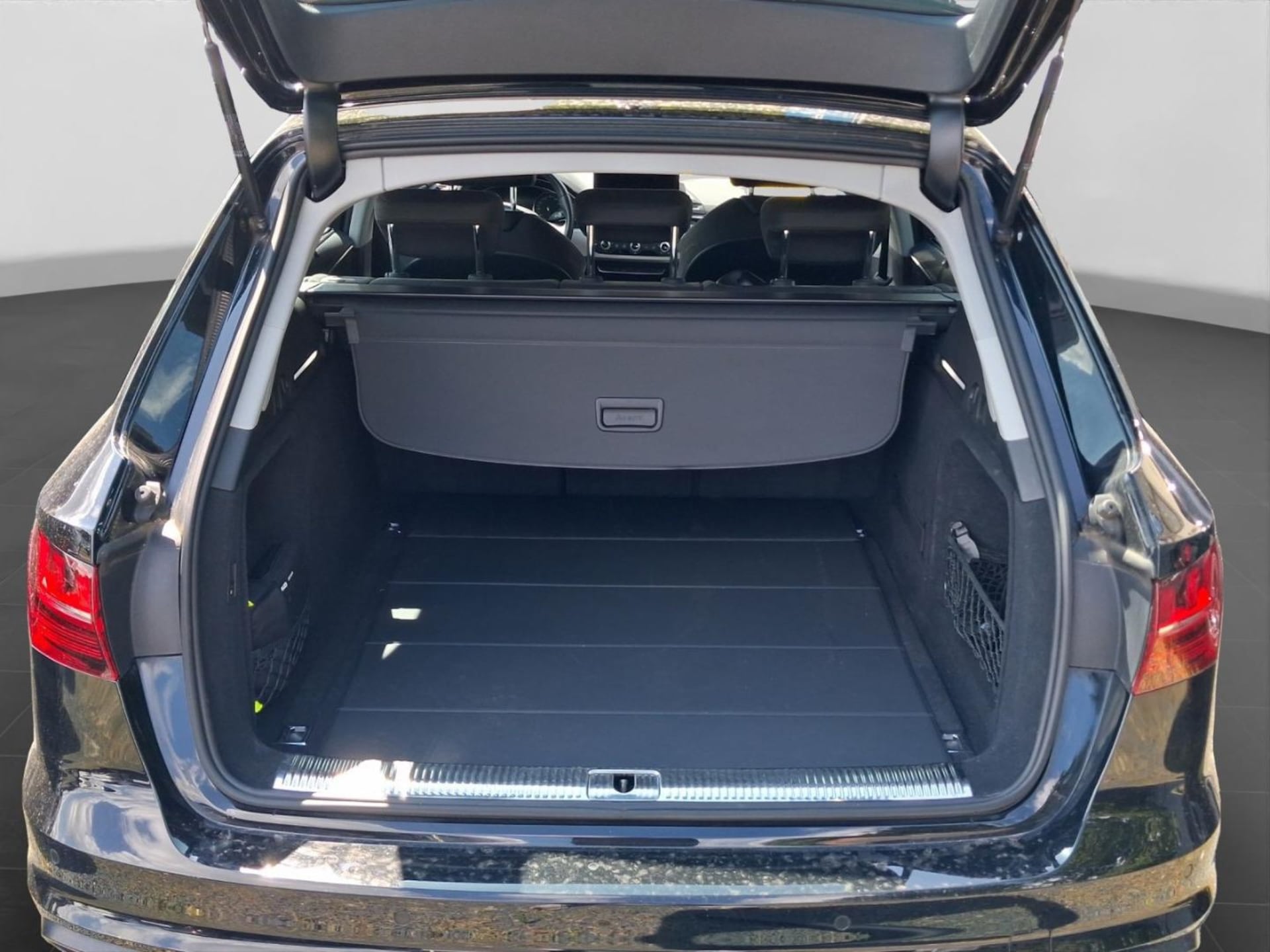 Audi A4 Avant Advanced