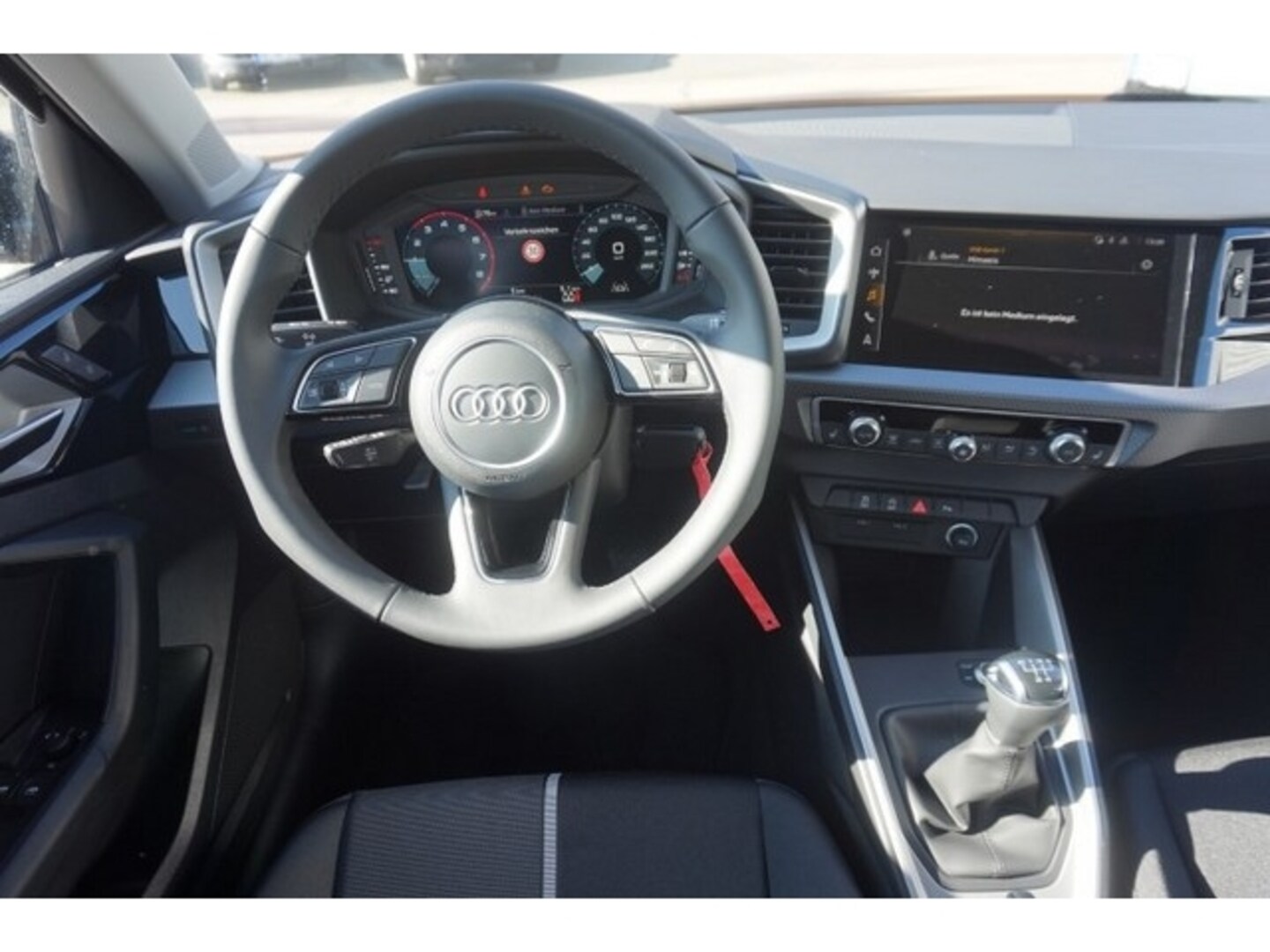 Bild über Audi A1 Sportback advanced 25 TFSI Schaltgetriebe - für weitere Informationen kontaktieren Sie den Audi Partner