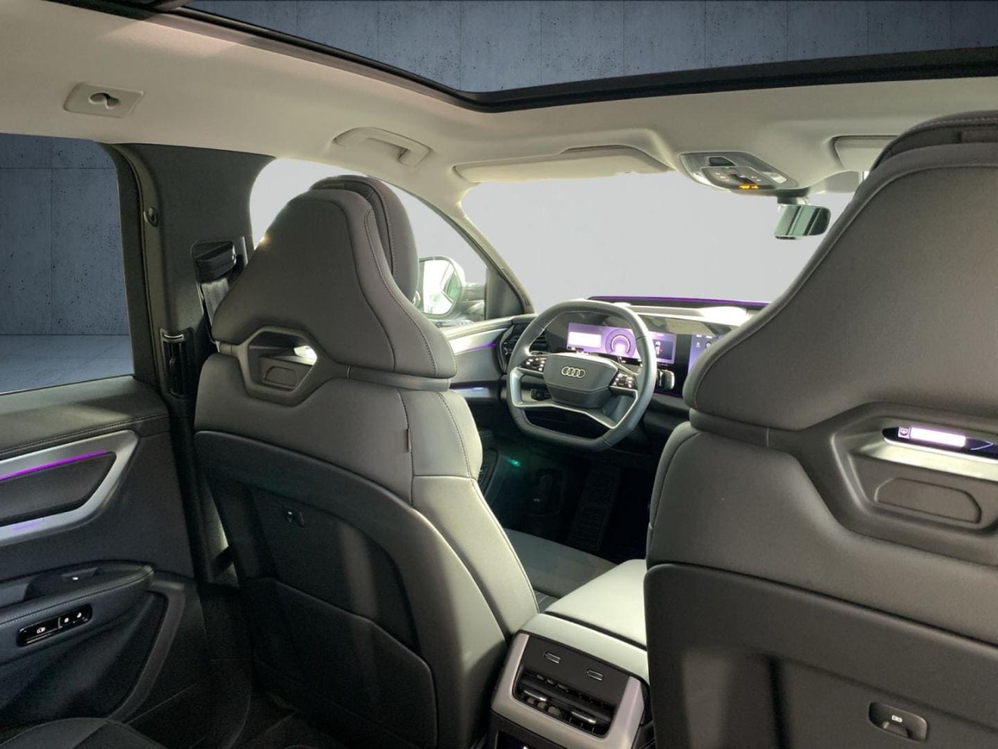 Bild über Audi Q7 SUV TDI quattro 220 kW tiptronic - für weitere Informationen kontaktieren Sie den Audi Partner
