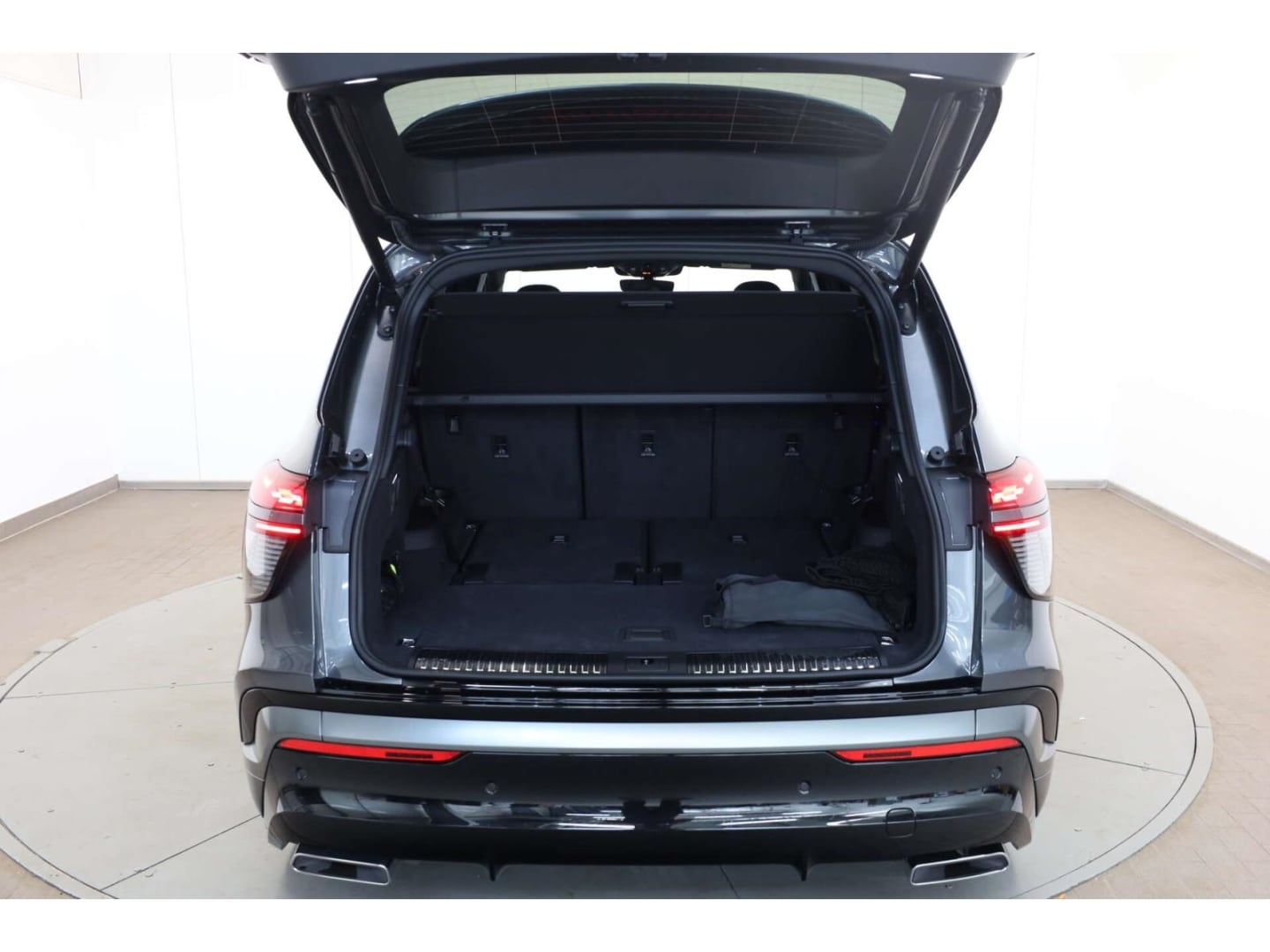 Bild über Audi Q7 SUV TDI quattro 220 kW tiptronic - für weitere Informationen kontaktieren Sie den Audi Partner