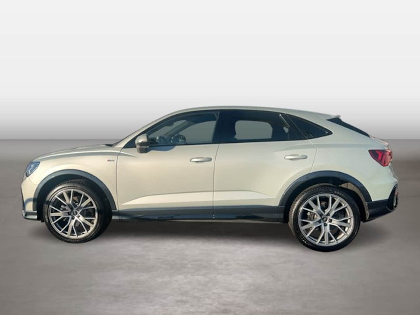 Bild über Audi Q3 Sportback S line 45 TFSI quattro S tronic - für weitere Informationen kontaktieren Sie den Audi Partner