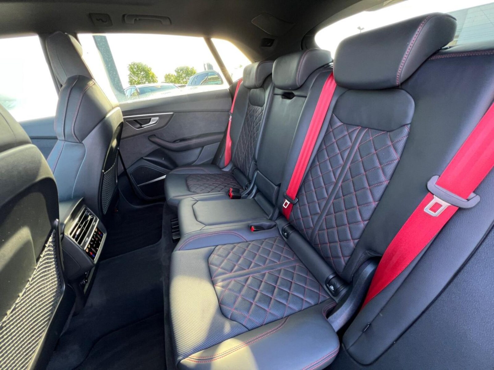 Audi SQ8 – Bild 11