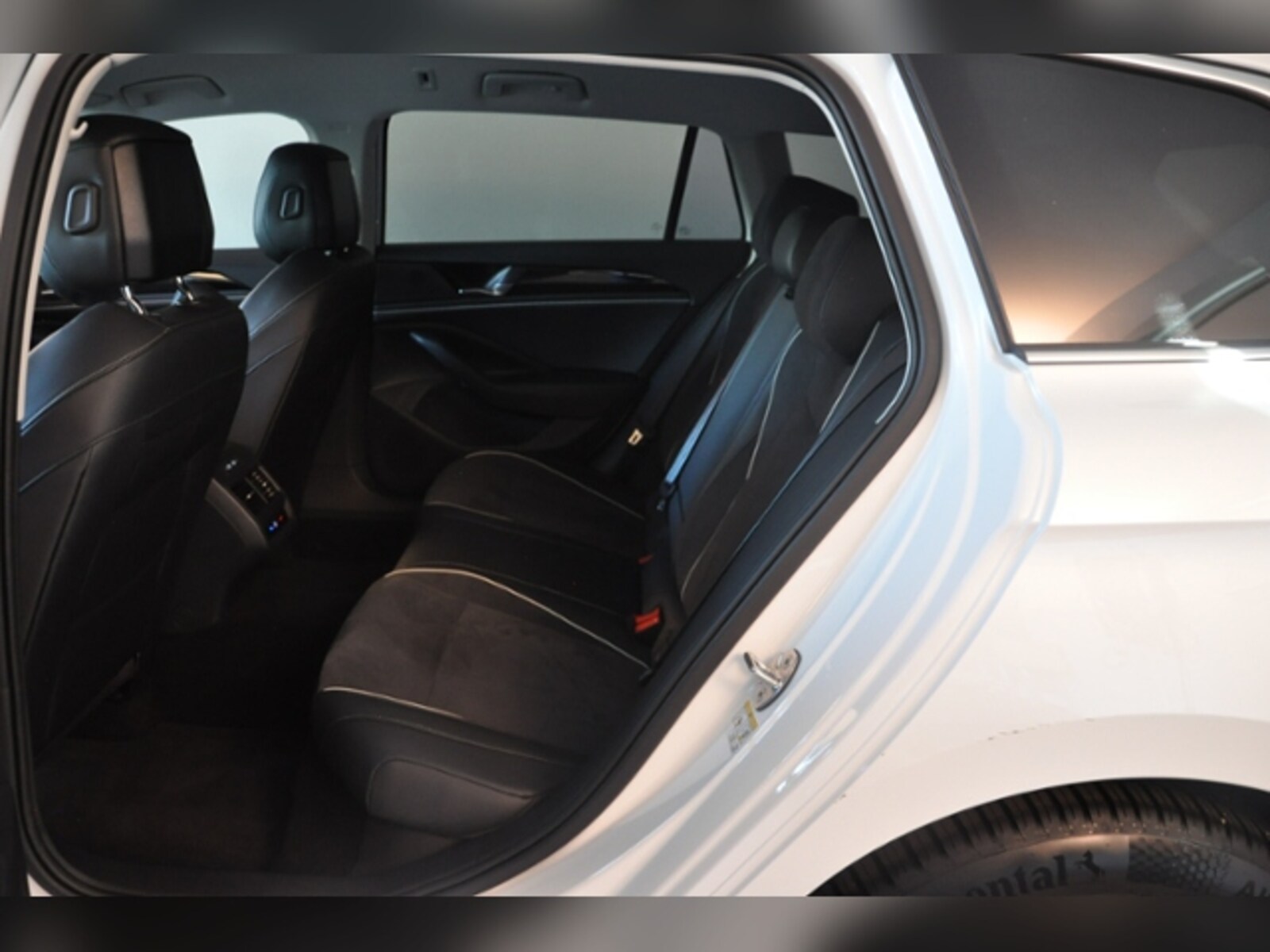 Volkswagen Passat – Bild 12