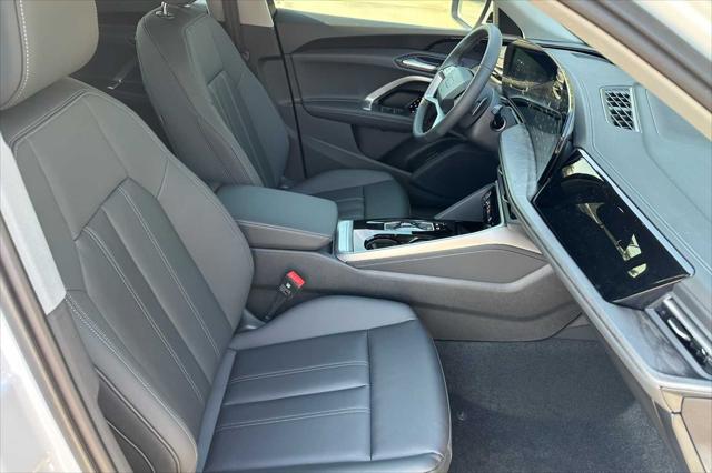 2025 Audi Q5 Premium - Photo 9