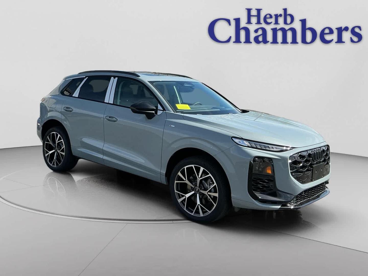 2026 Audi Q3 S line quattro's photo