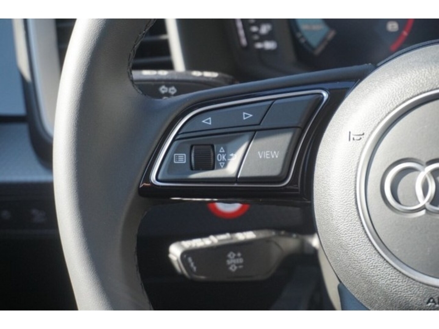Bild über Audi A1 Sportback advanced 25 TFSI Schaltgetriebe - für weitere Informationen kontaktieren Sie den Audi Partner