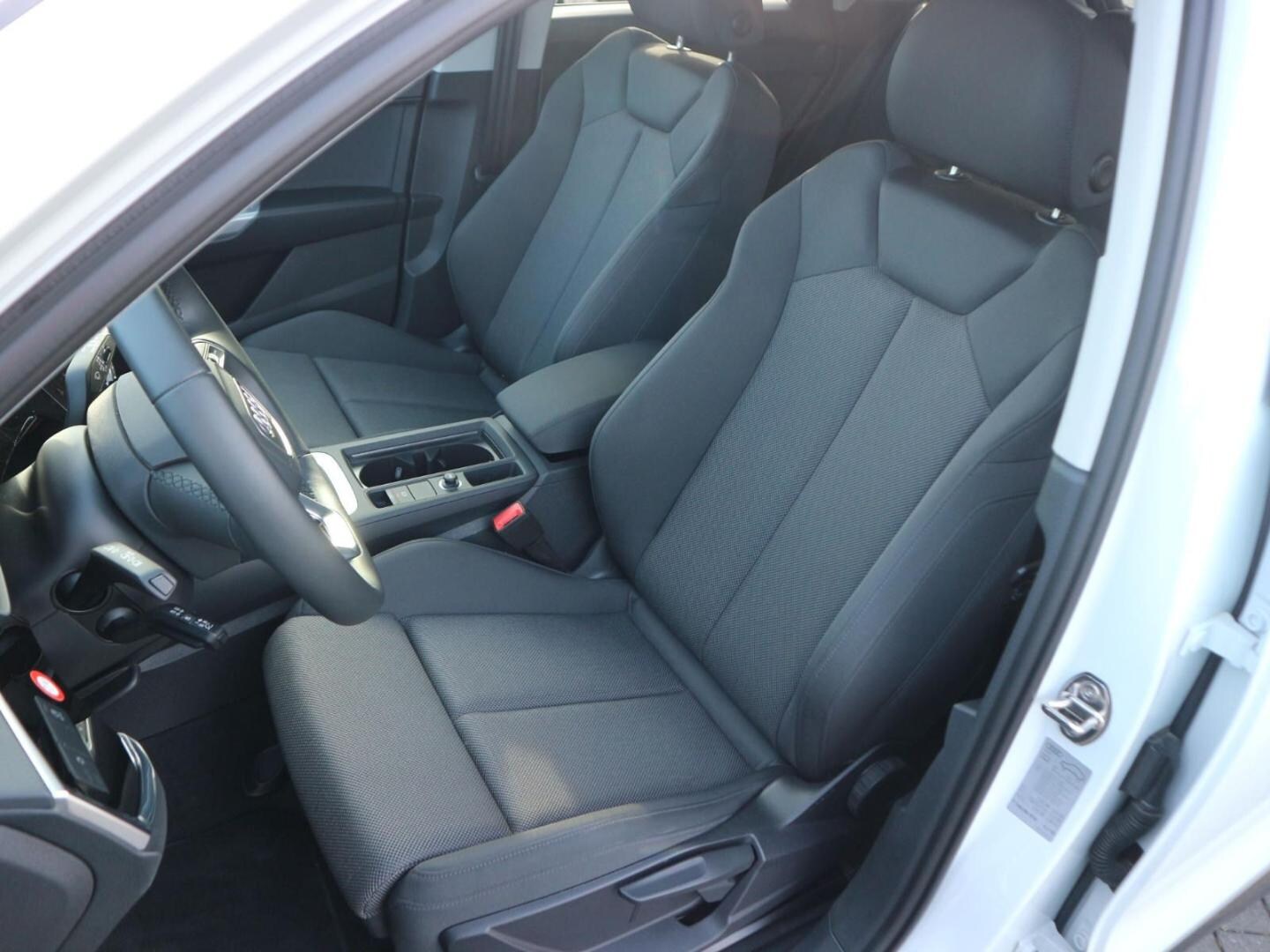 Bild über Audi Q3 TDI 110 kW S tronic - für weitere Informationen kontaktieren Sie den Audi Partner