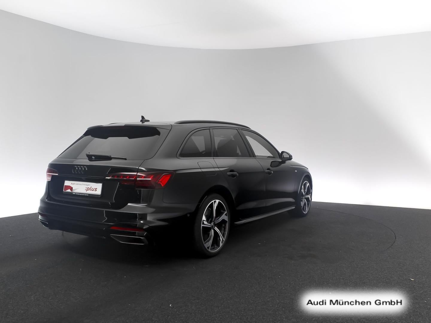 Bild über Audi A4 Avant S line 40 TFSI S tronic - für weitere Informationen kontaktieren Sie den Audi Partner