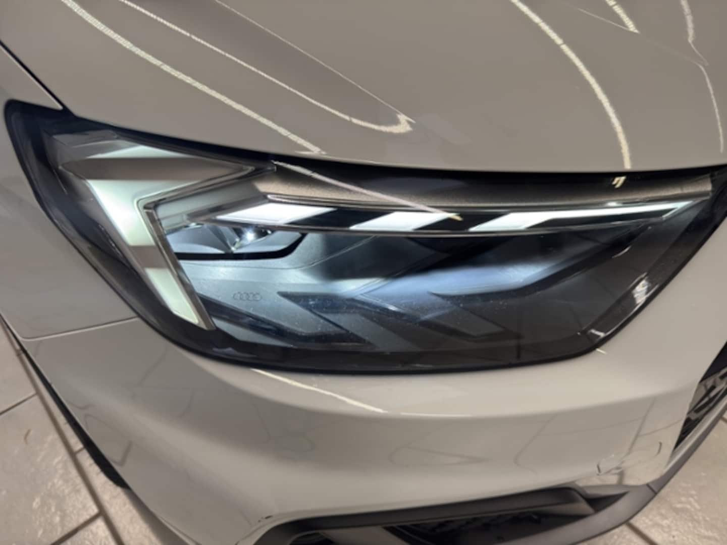 Bild über Audi A1 Sportback S line 25 TFSI S tronic - für weitere Informationen kontaktieren Sie den Audi Partner