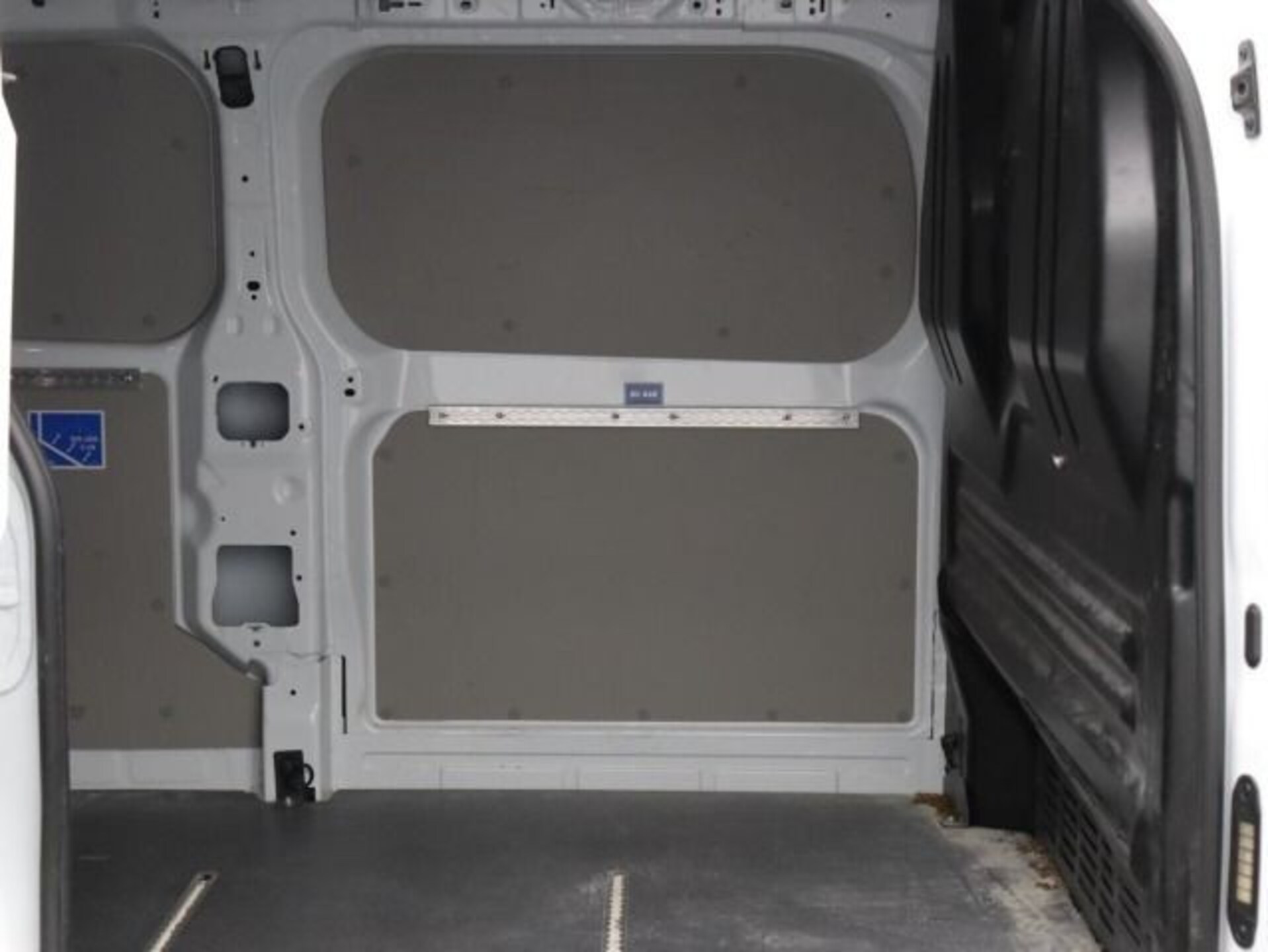 Volkswagen Transporter Kasten langer Radstand