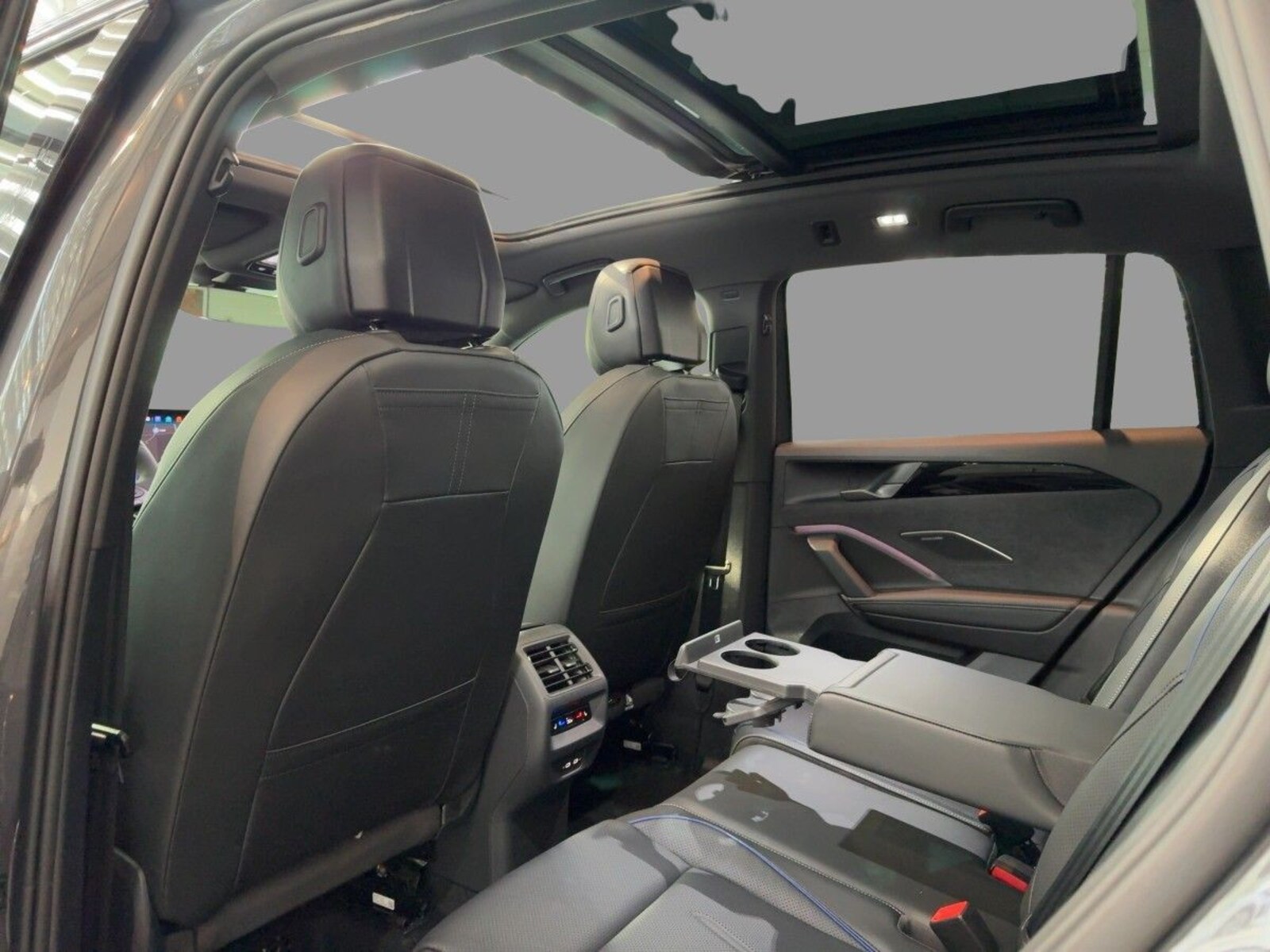 Volkswagen Tiguan – Bild 8