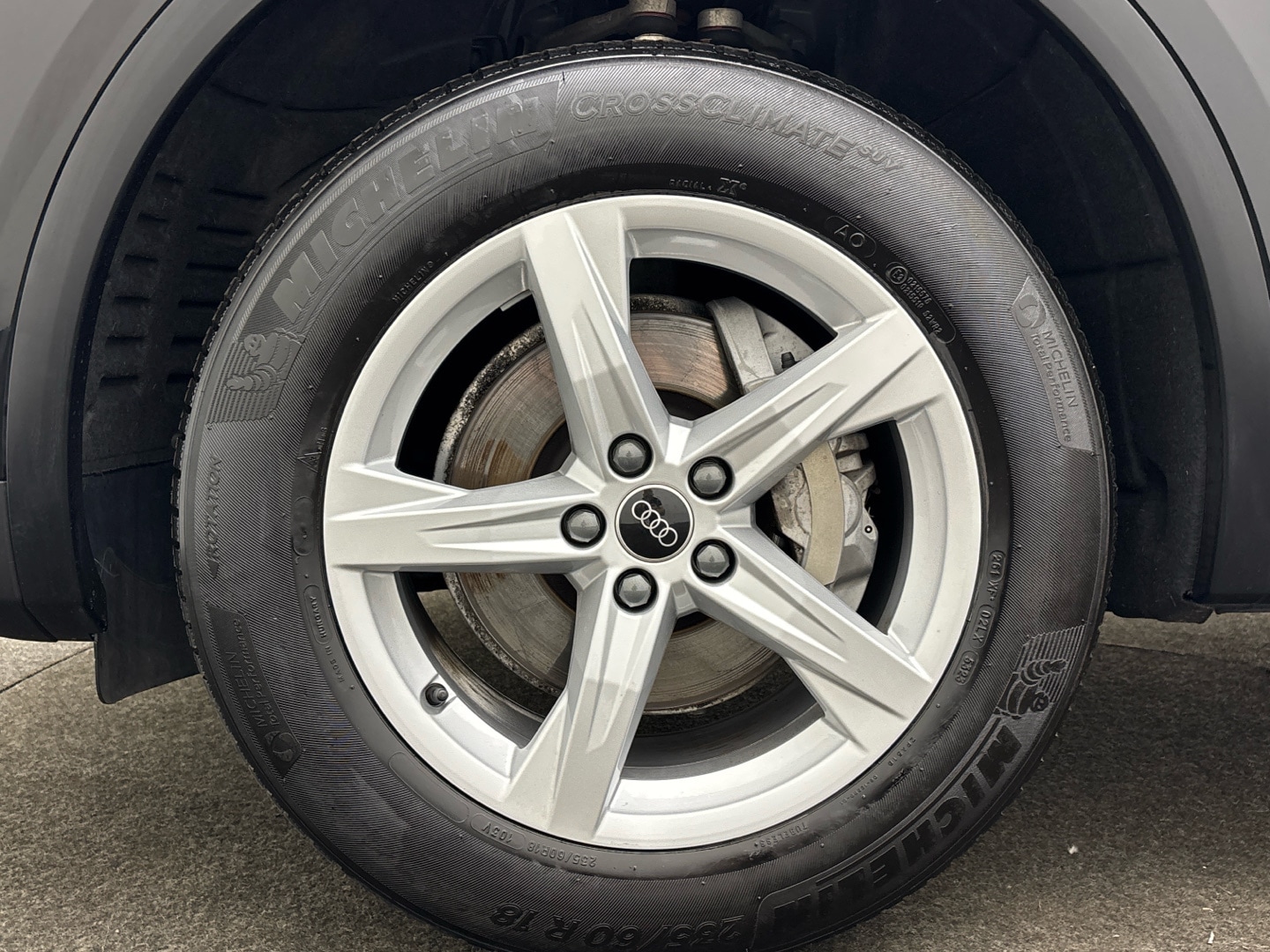 Bild über Audi Q5 40 TDI quattro S tronic - für weitere Informationen kontaktieren Sie den Audi Partner