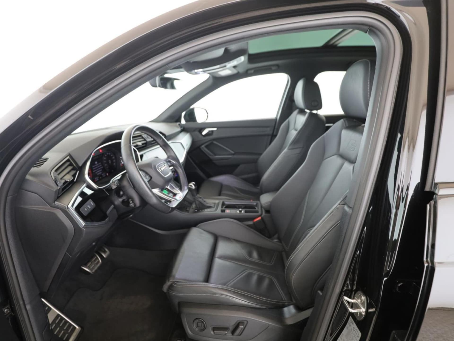 Audi Q3 SUV S line