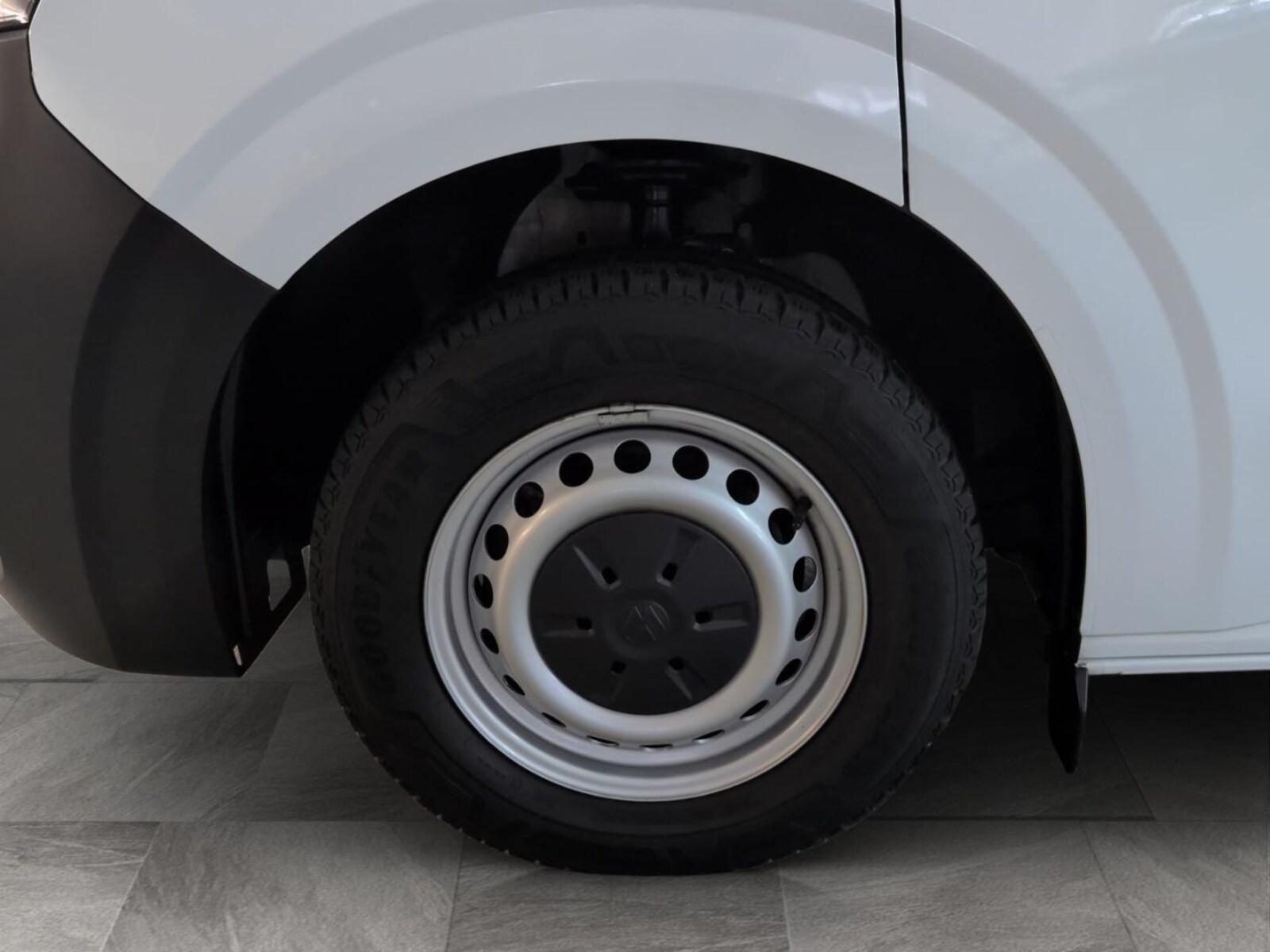 Volkswagen Transporter Kasten langer Radstand – Bild 15