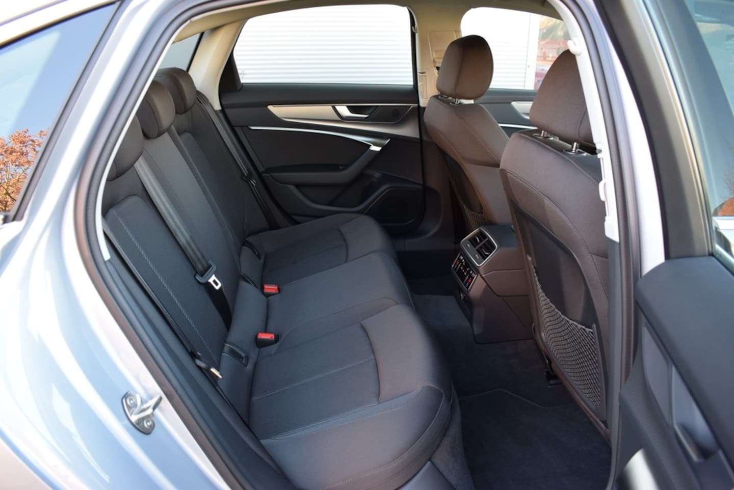 Bild über Audi A6 Limousine advanced 45 TFSI S tronic - für weitere Informationen kontaktieren Sie den Audi Partner