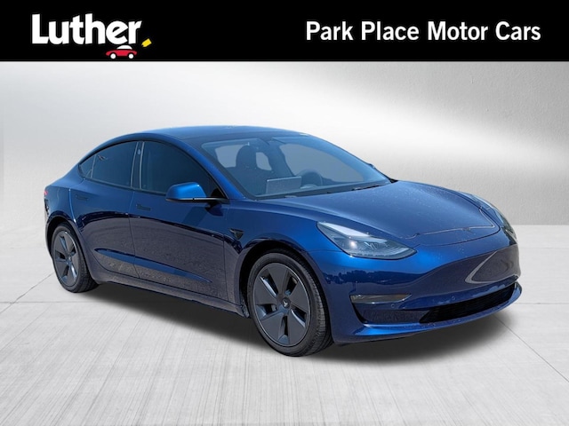 Photo of 2022 Tesla Model 3