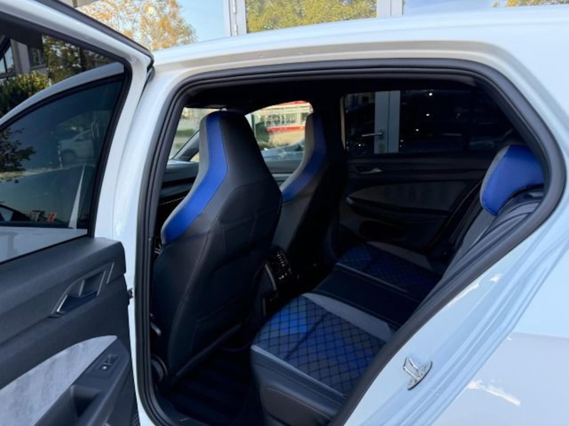 Volkswagen Golf R