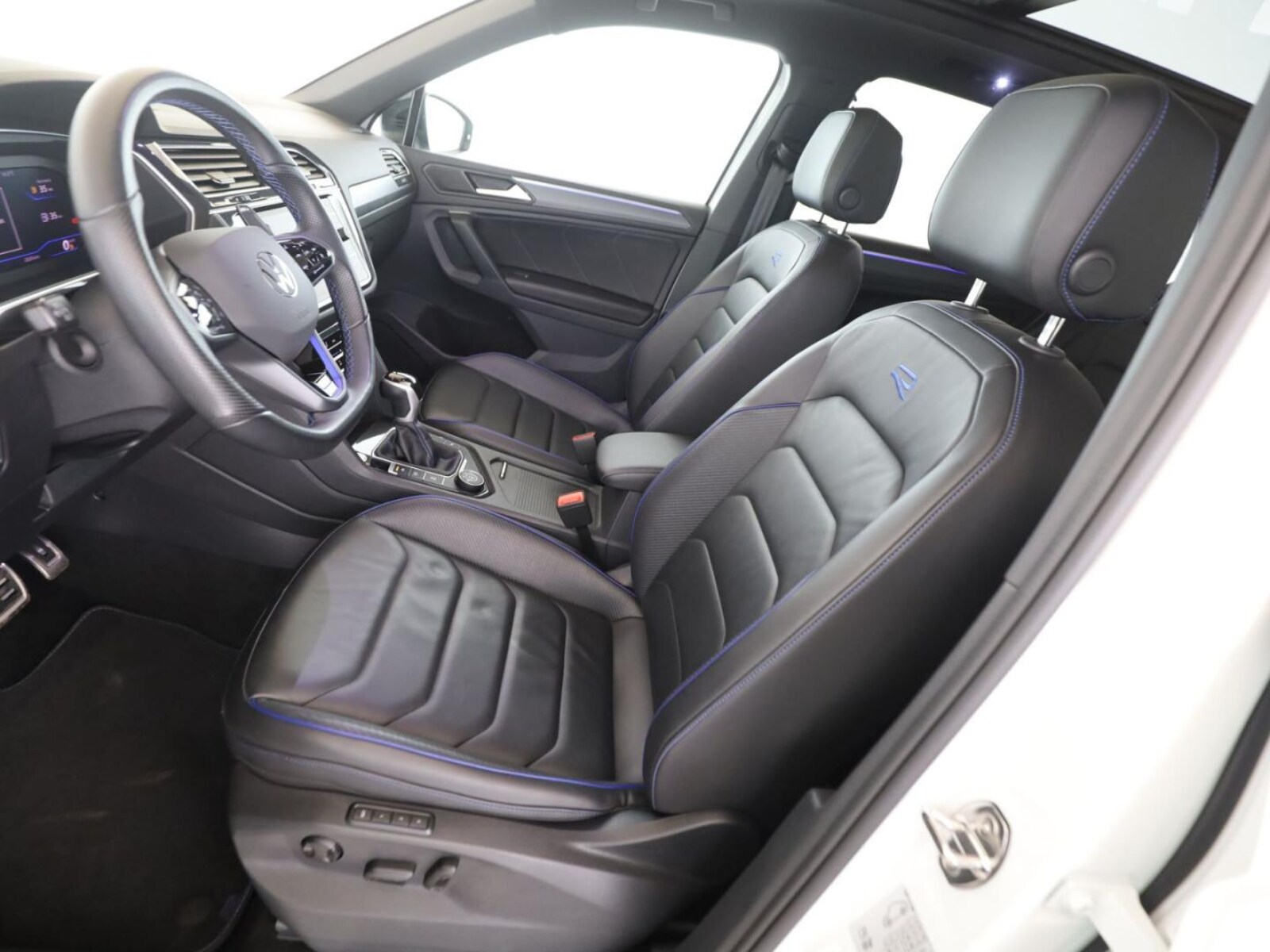 Volkswagen Tiguan – Bild 12