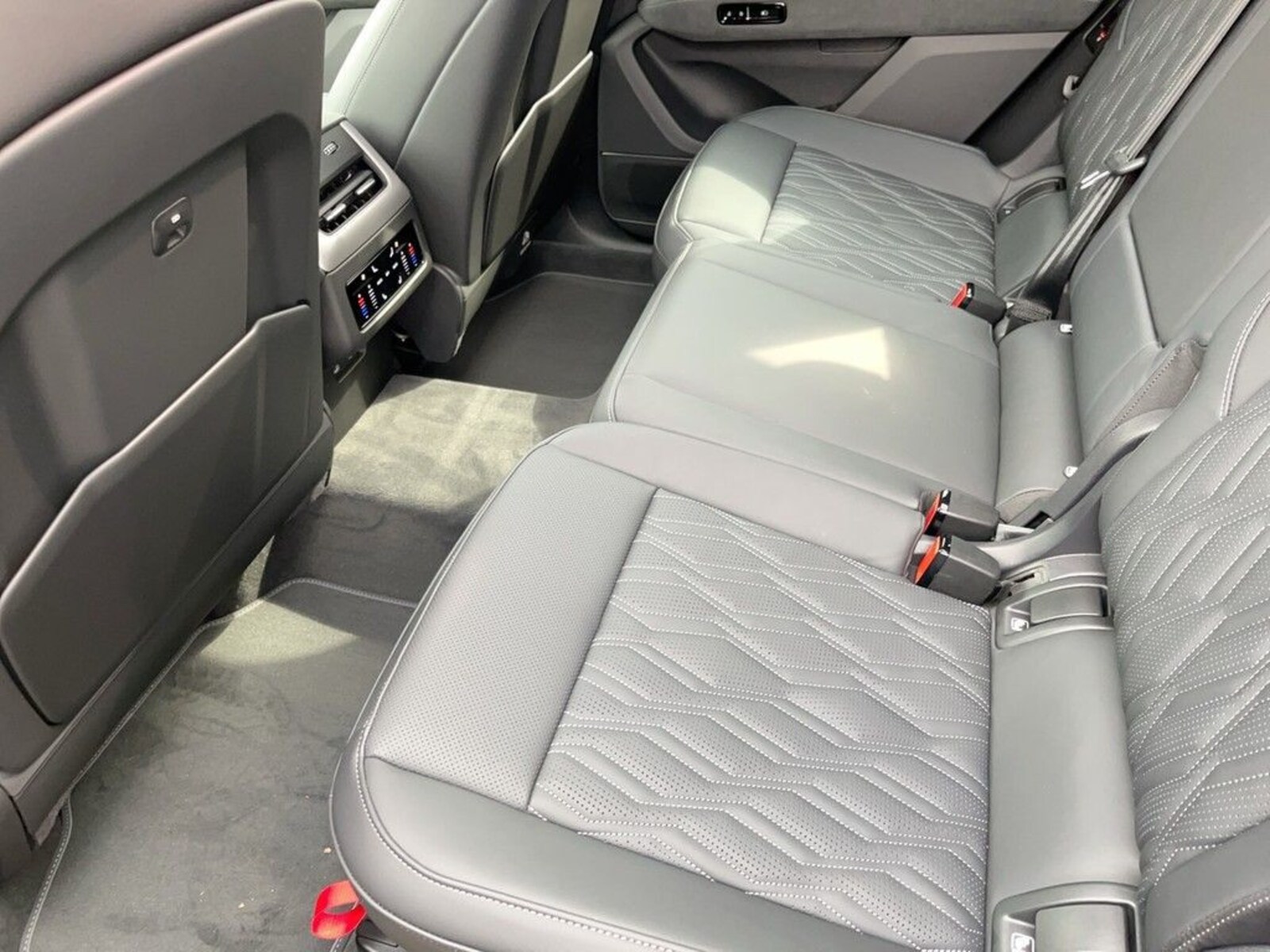 Audi Q7 – Bild 14