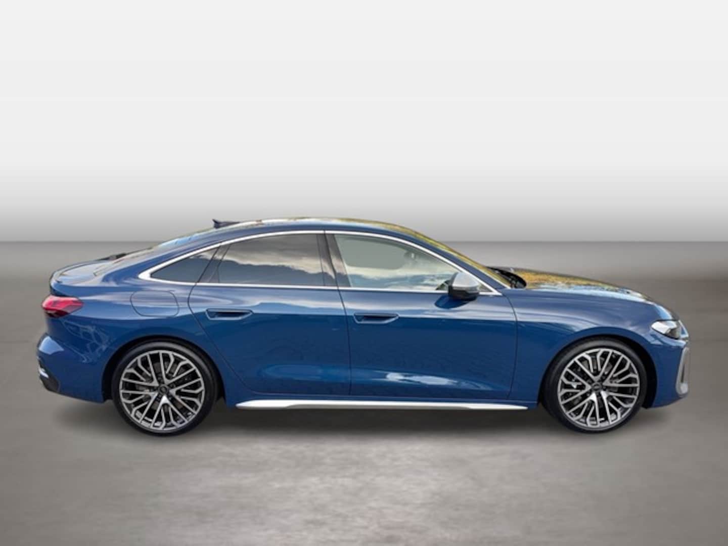 Bild über Audi S5 Limousine TFSI 270 kW S tronic - für weitere Informationen kontaktieren Sie den Audi Partner