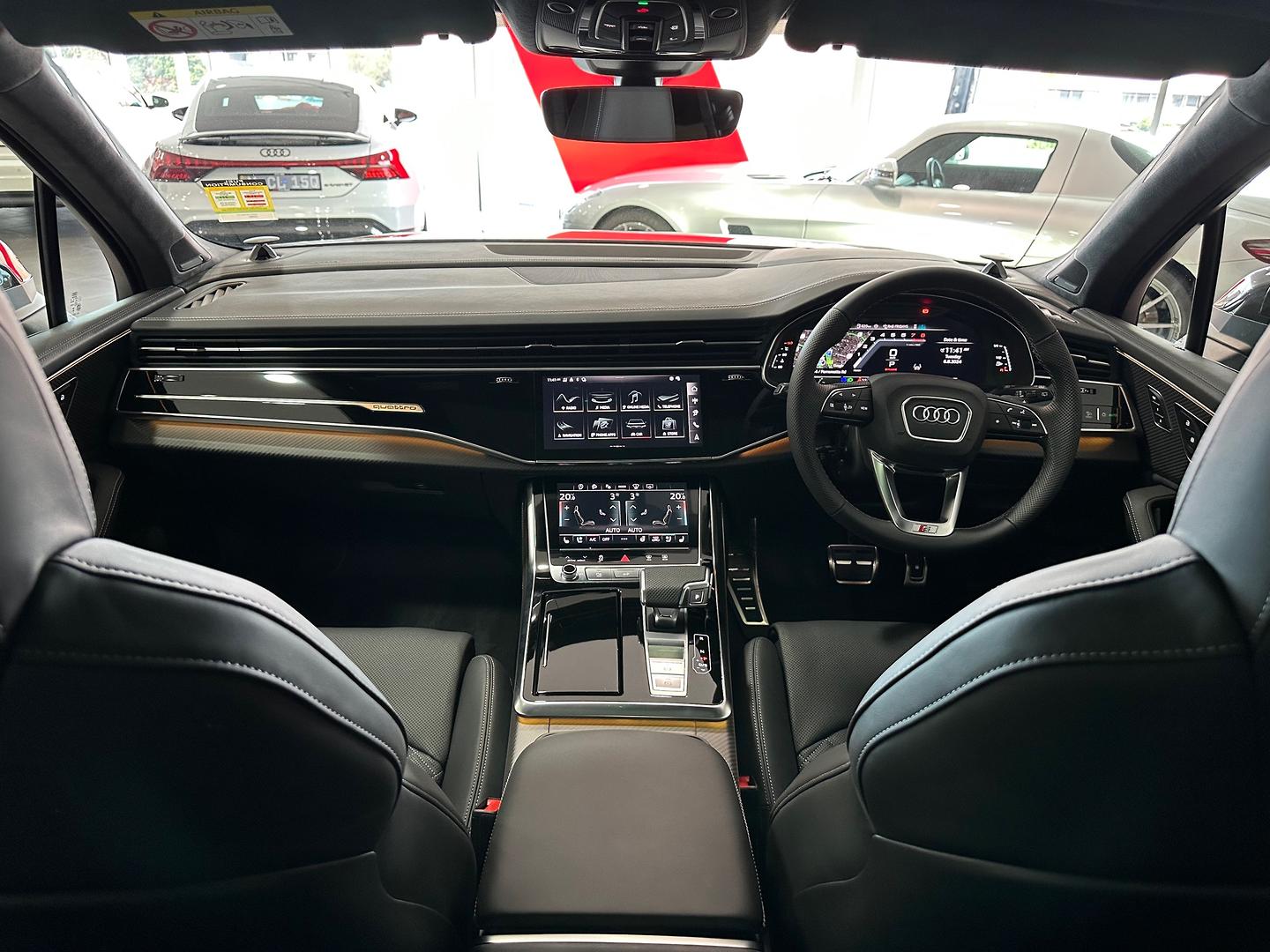 Image about Audi SQ7 SQ7 SUV TFSI 373 kW tiptronic