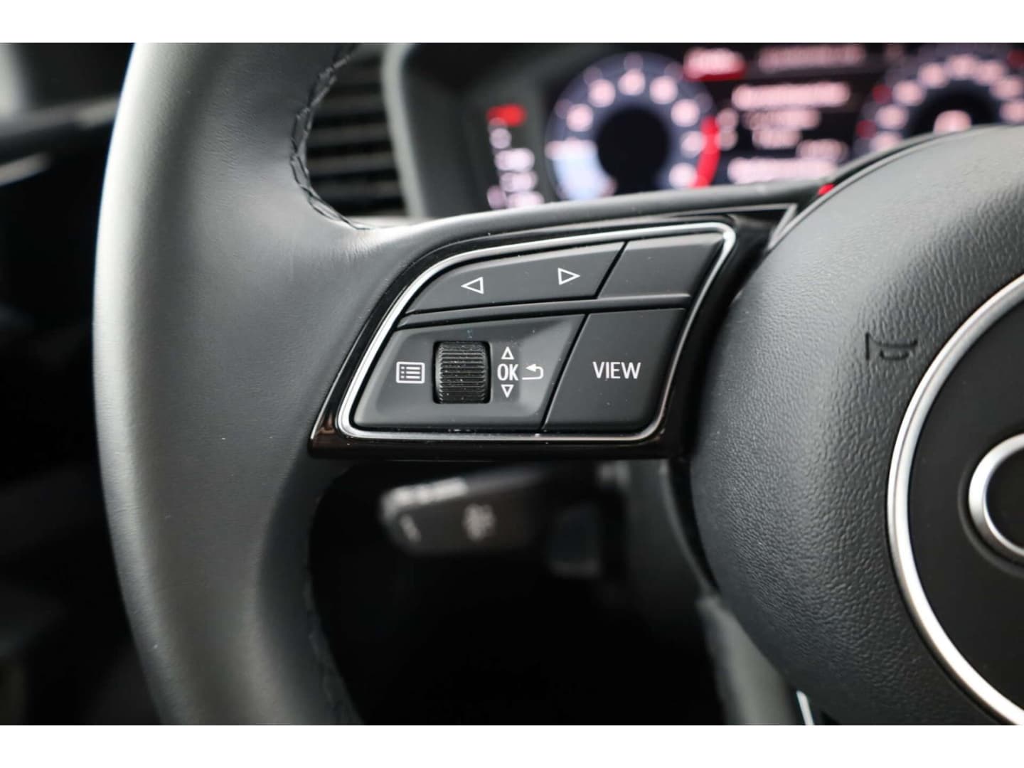 Bild über Audi A1 Sportback S line 30 TFSI Schaltgetriebe - für weitere Informationen kontaktieren Sie den Audi Partner