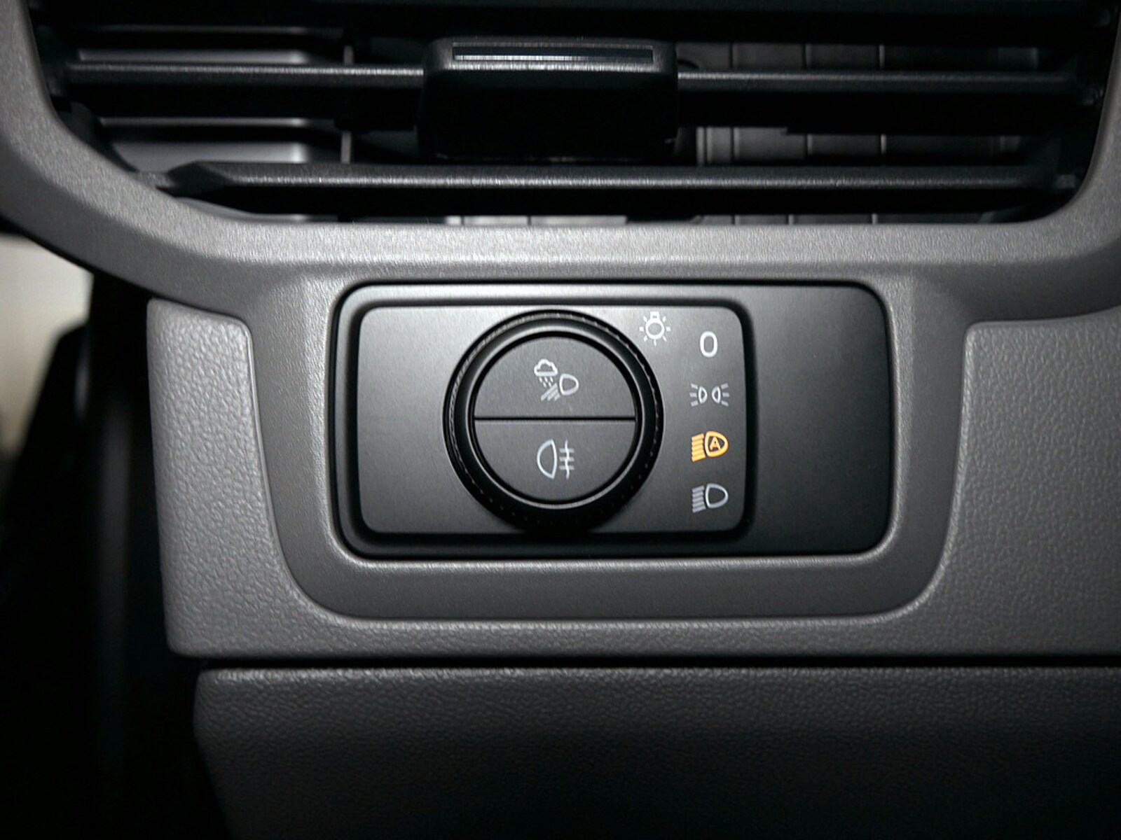 Volkswagen Transporter Kasten kurzer Radstand – Bild 24