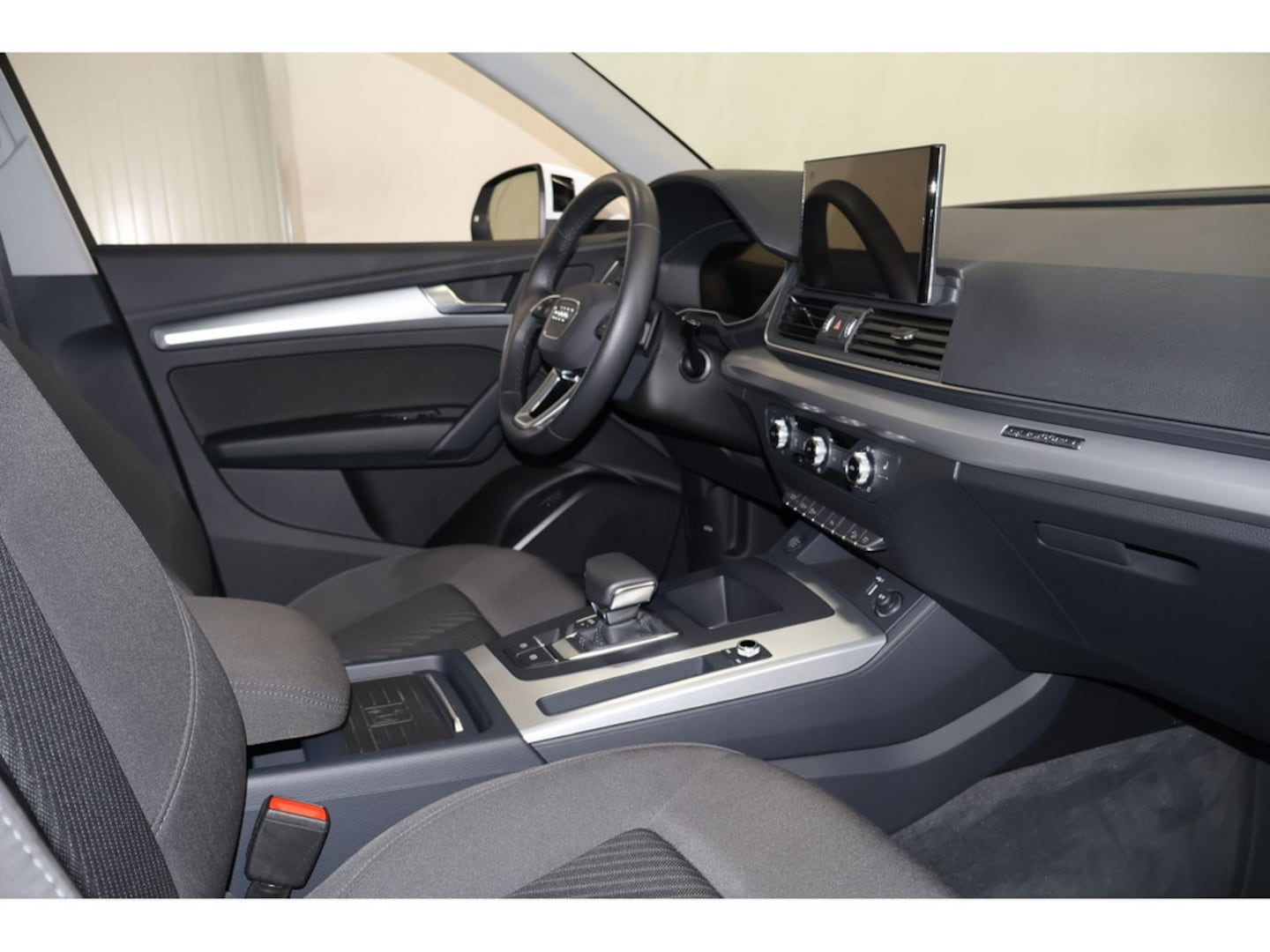 Bild über Audi Q5 Sportback 40 TDI quattro S tronic - für weitere Informationen kontaktieren Sie den Audi Partner