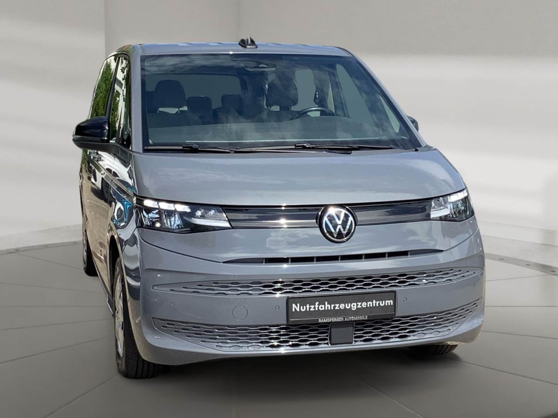Volkswagen Multivan Basis-Modell