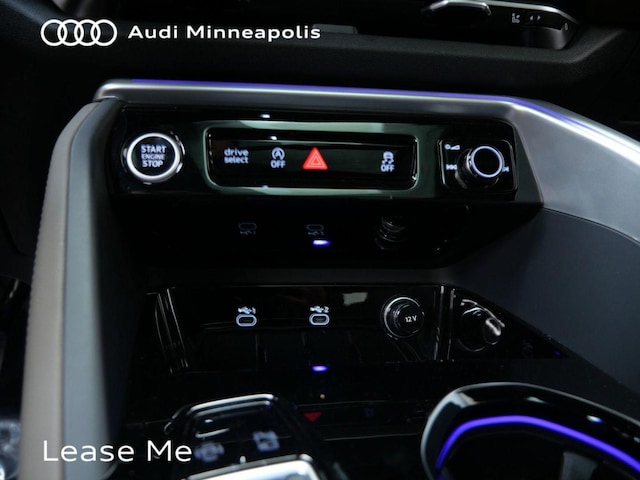2025 Audi New Q5 Premium Plus - Photo 21