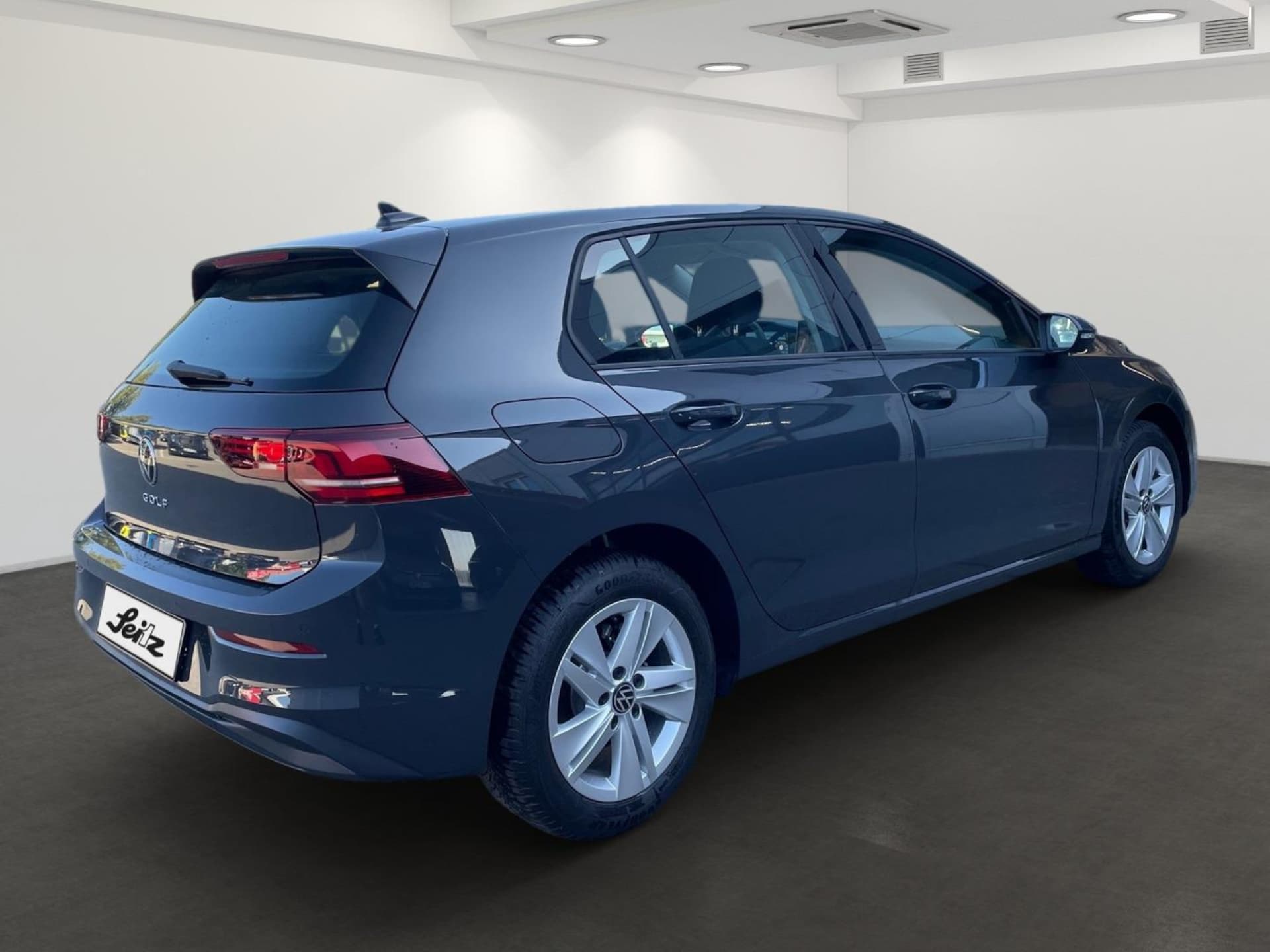 Volkswagen Golf Life