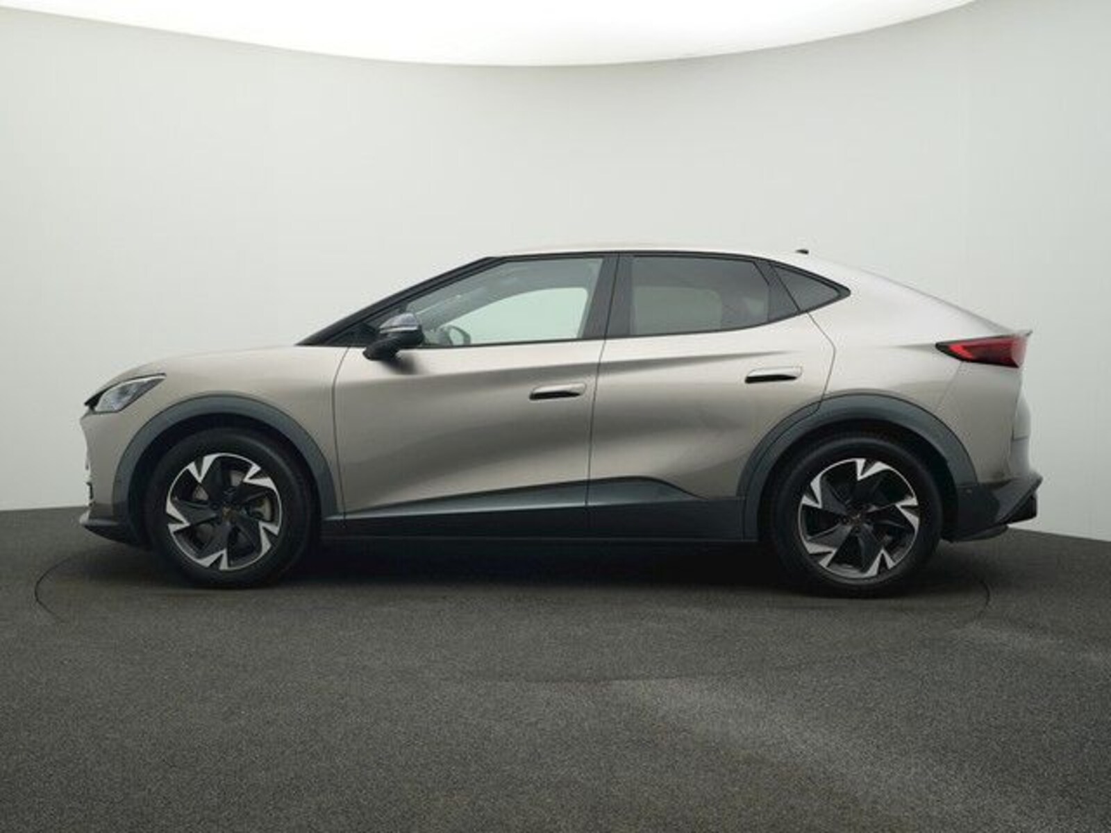CUPRA Tavascan – Bild 3