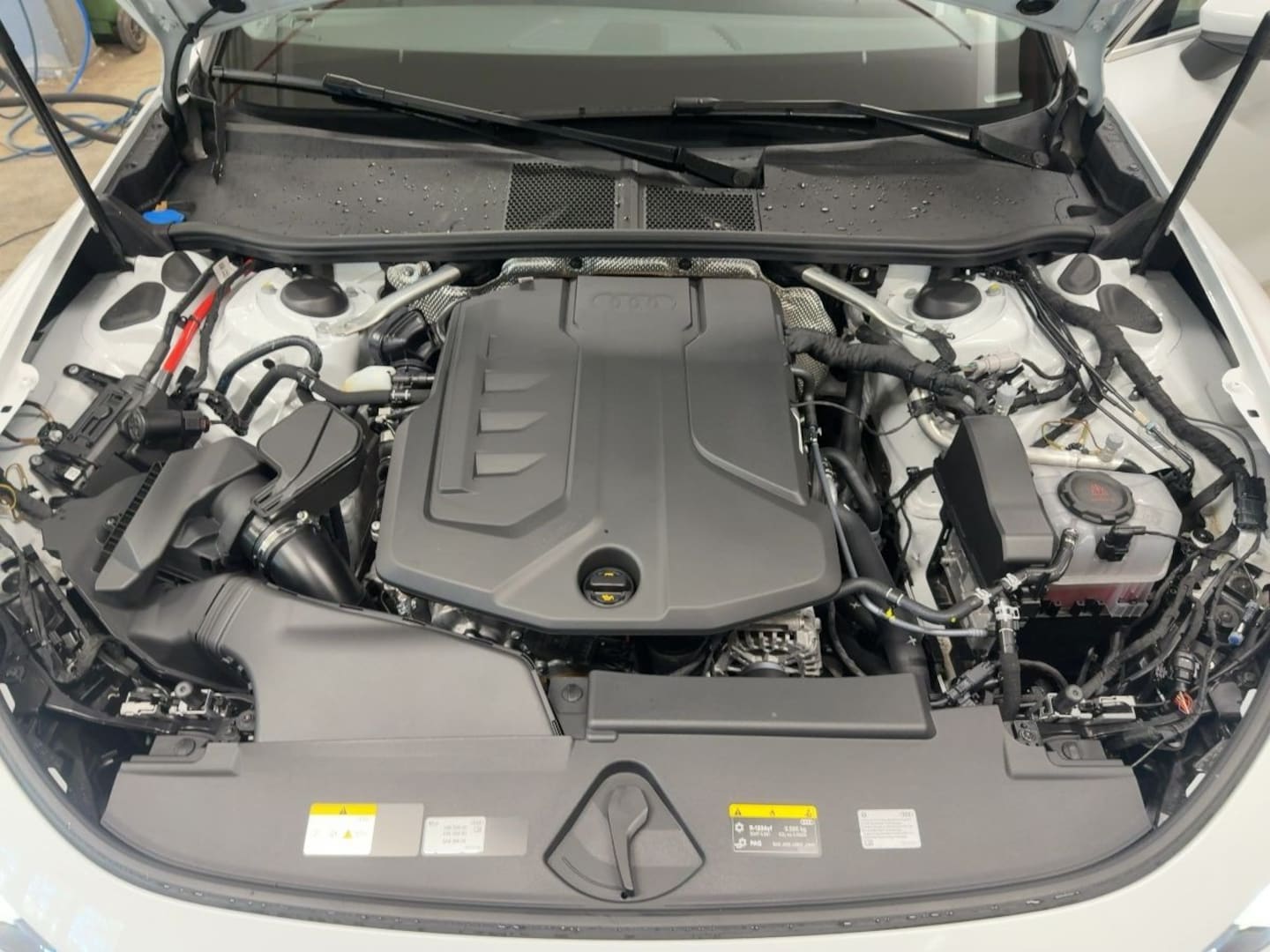 Bild über Audi A6 Avant TFSI 150 kW S tronic - für weitere Informationen kontaktieren Sie den Audi Partner