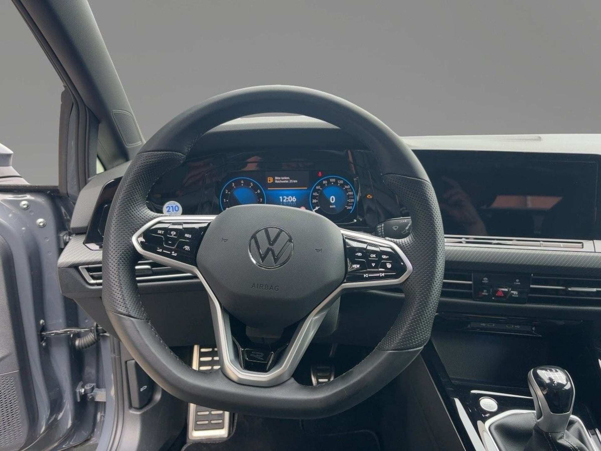 Volkswagen Golf R-Line
