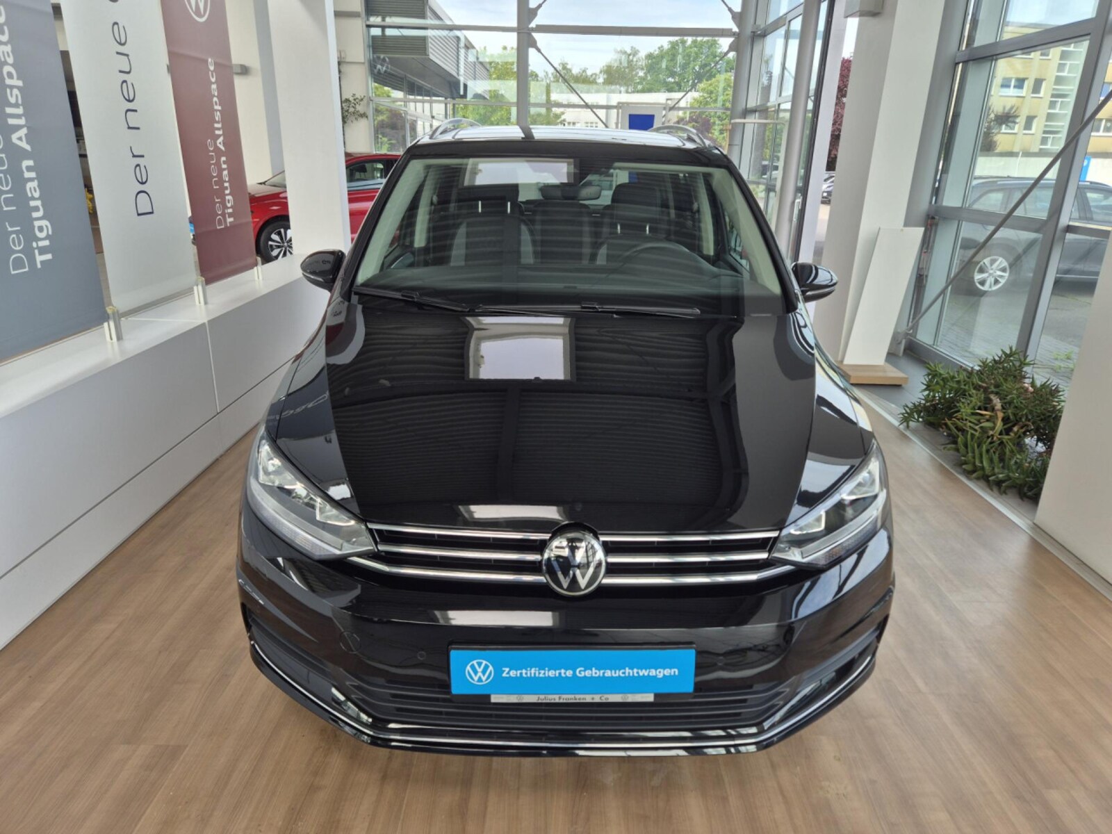 Volkswagen Touran – Bild 2