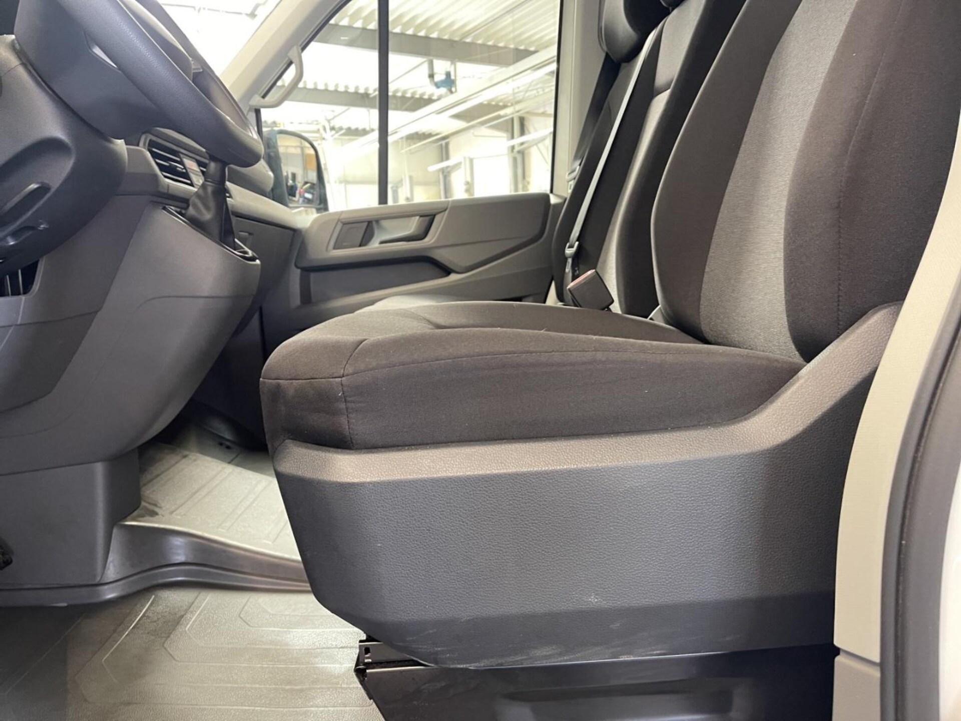 Volkswagen Crafter Kasten mittlerer Radstand