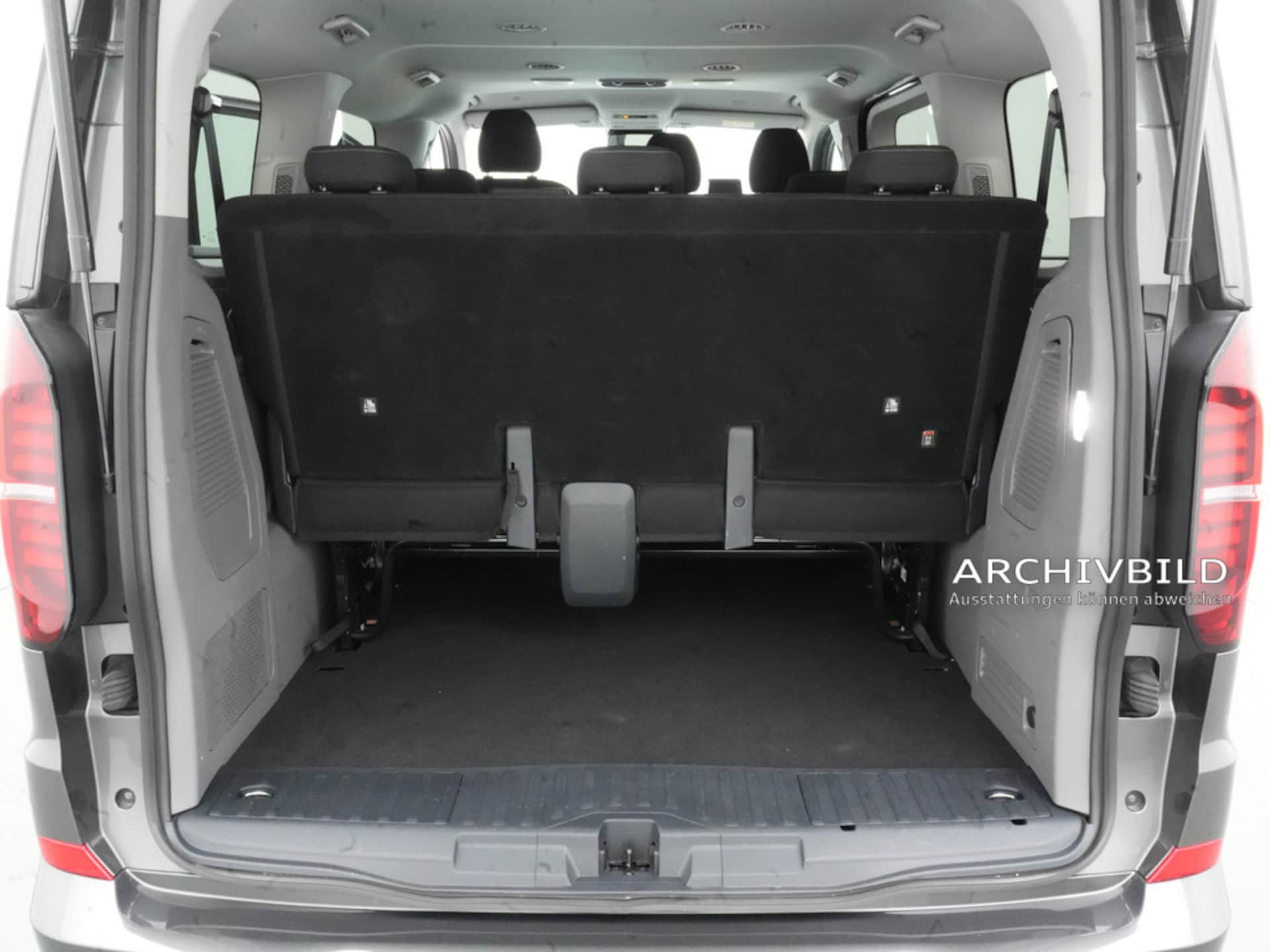 Volkswagen Caravelle Life