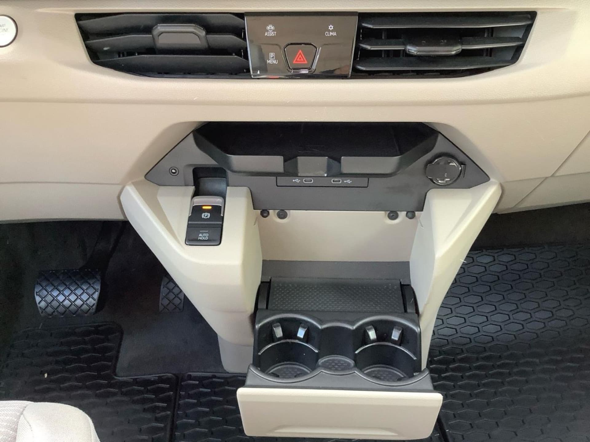 Volkswagen Multivan Basis-Modell