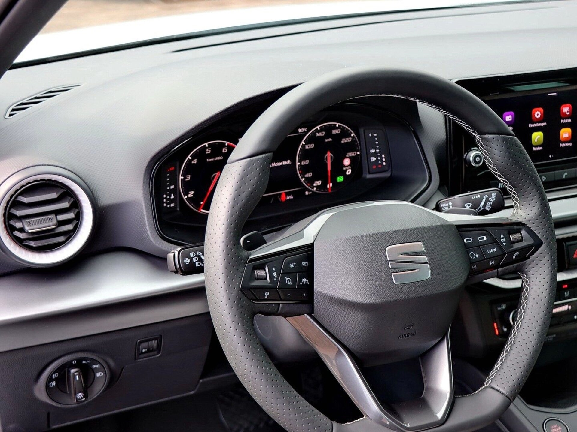 SEAT Arona FR