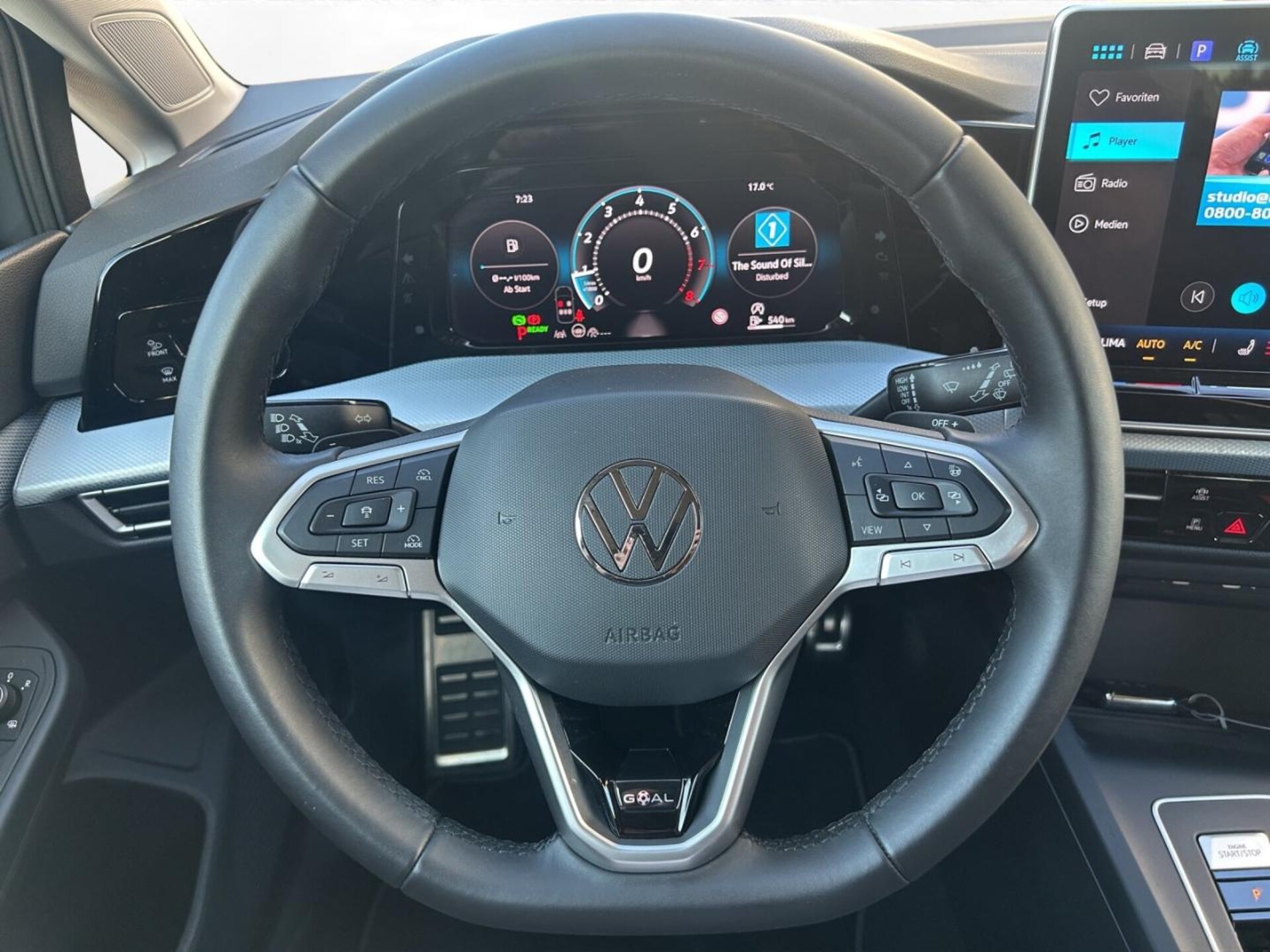Volkswagen Golf Life