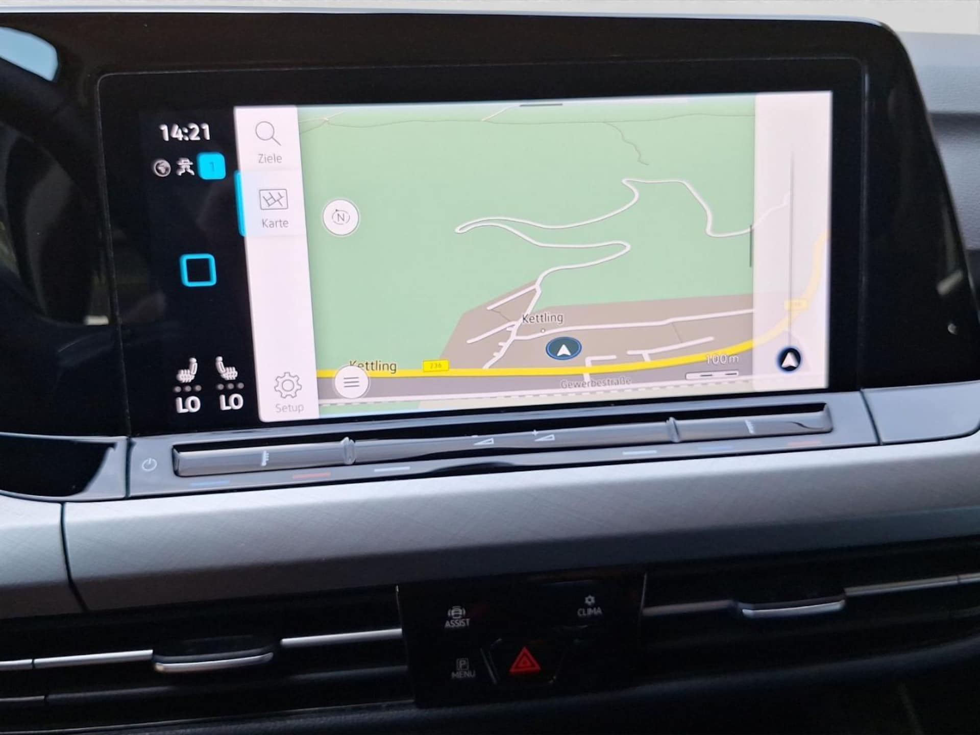 Volkswagen Golf Life