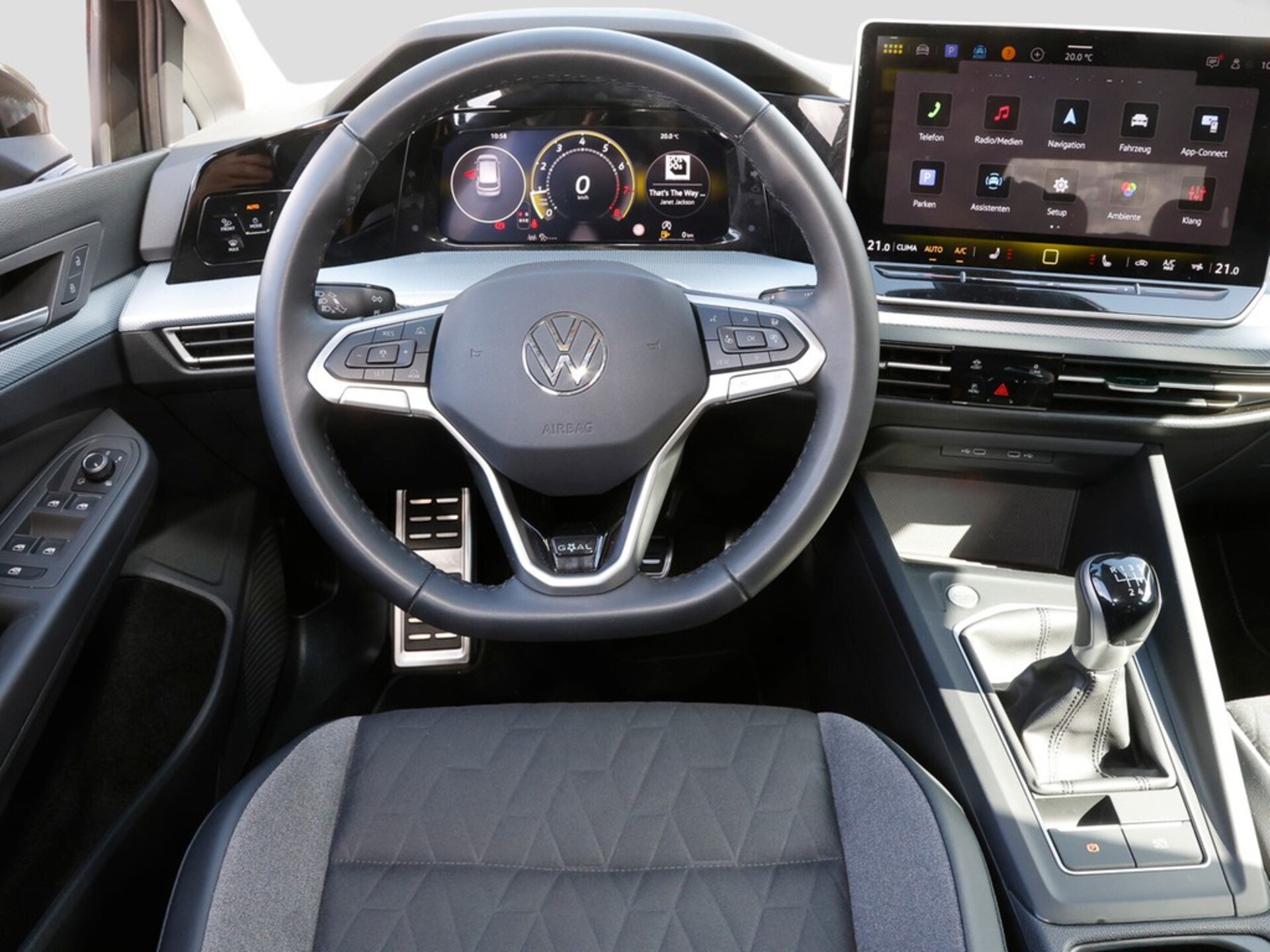 Volkswagen Golf Life