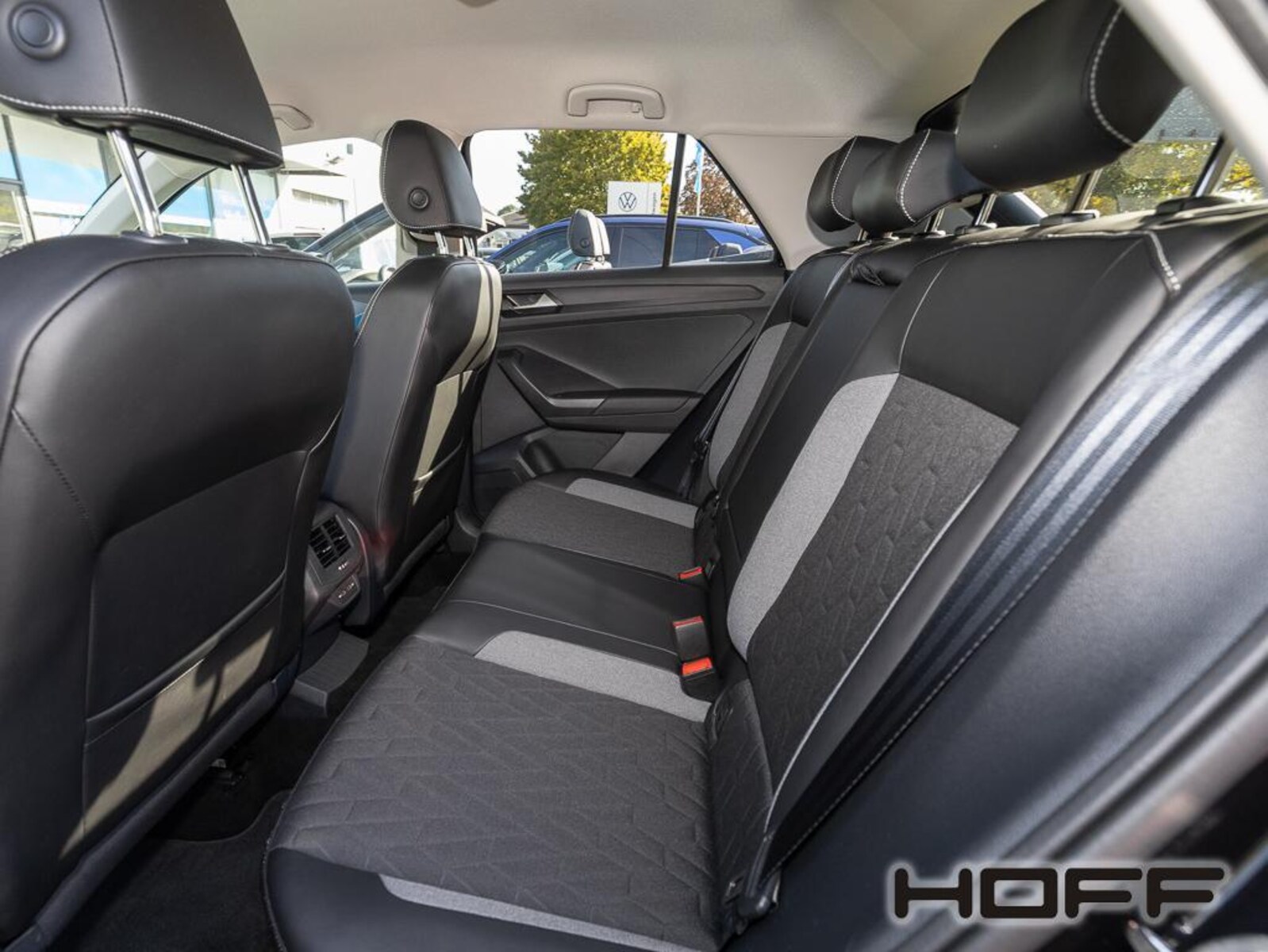 Volkswagen T-Roc – Bild 11